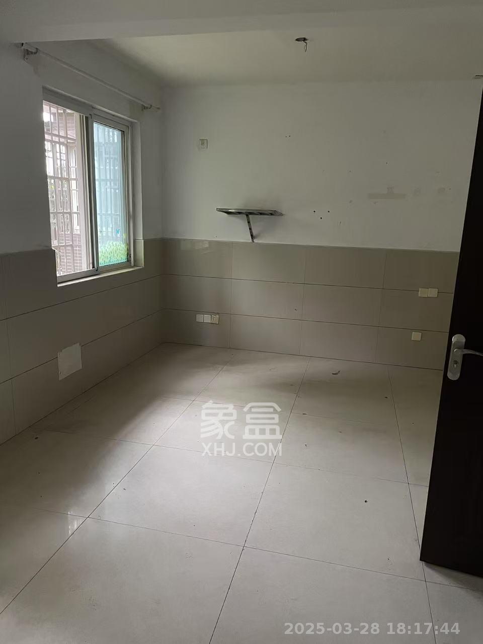 星城新宇黎锦苑  3室2厅2卫    2000.0元/月 星城新宇黎锦苑  3室2厅2卫    2000.0元/月室内图