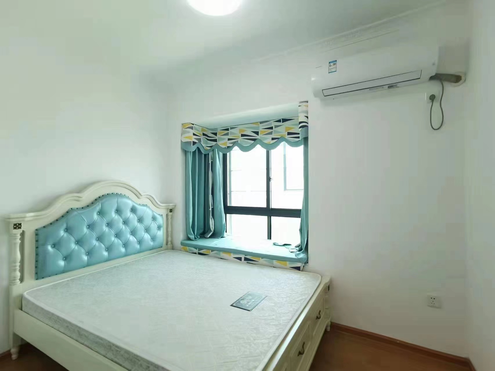 中国铁建金色蓝庭 1室1厅1卫 1600.0元/月 中国铁建金色蓝庭 1室1厅1卫 1600.0元/月室内图