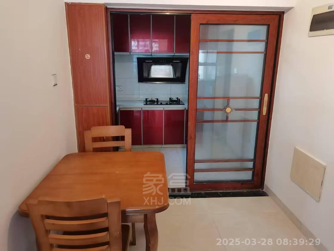 金轮翡翠名园 3室2厅1卫 1600.0元/月 金轮翡翠名园 3室2厅1卫 1600.0元/月室内图