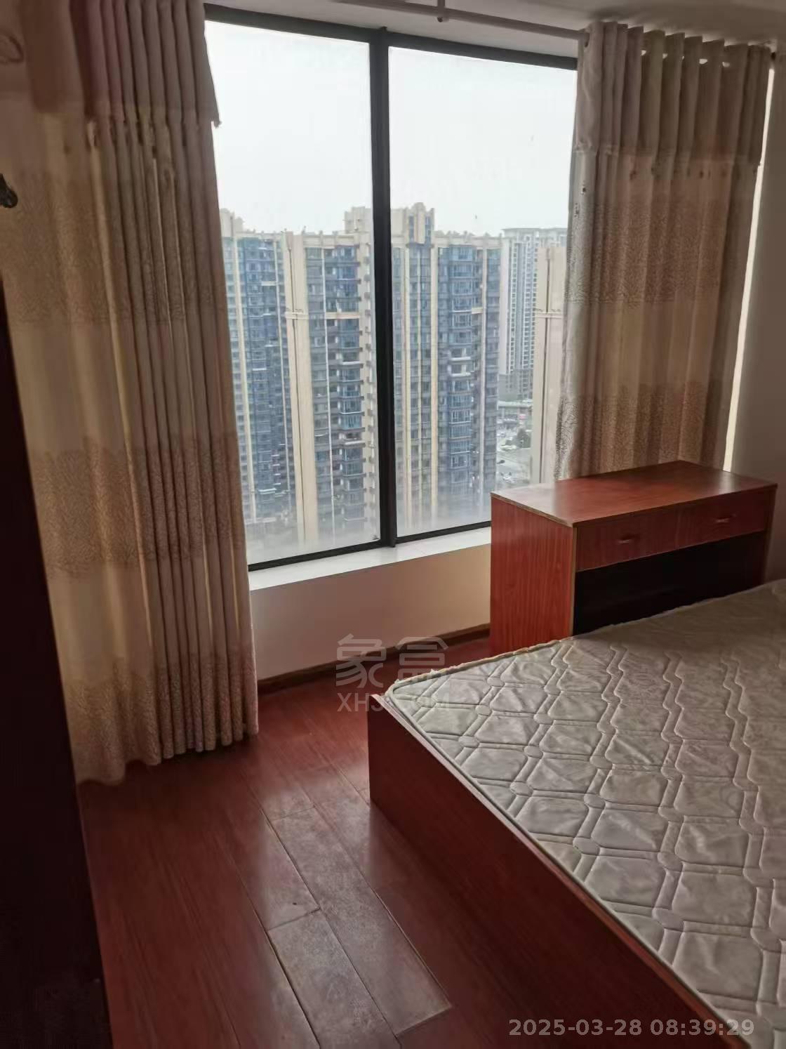 金轮翡翠名园 3室2厅1卫 1600.0元/月 金轮翡翠名园 3室2厅1卫 1600.0元/月室内图