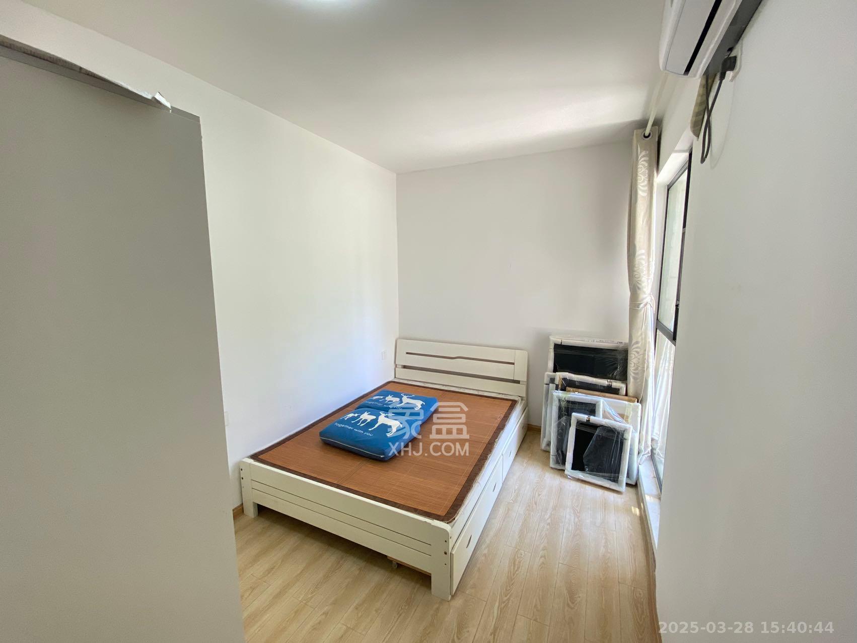 南山十里天池 3室2厅1卫 2000.0元/月 南山十里天池 3室2厅1卫 2000.0元/月室内图