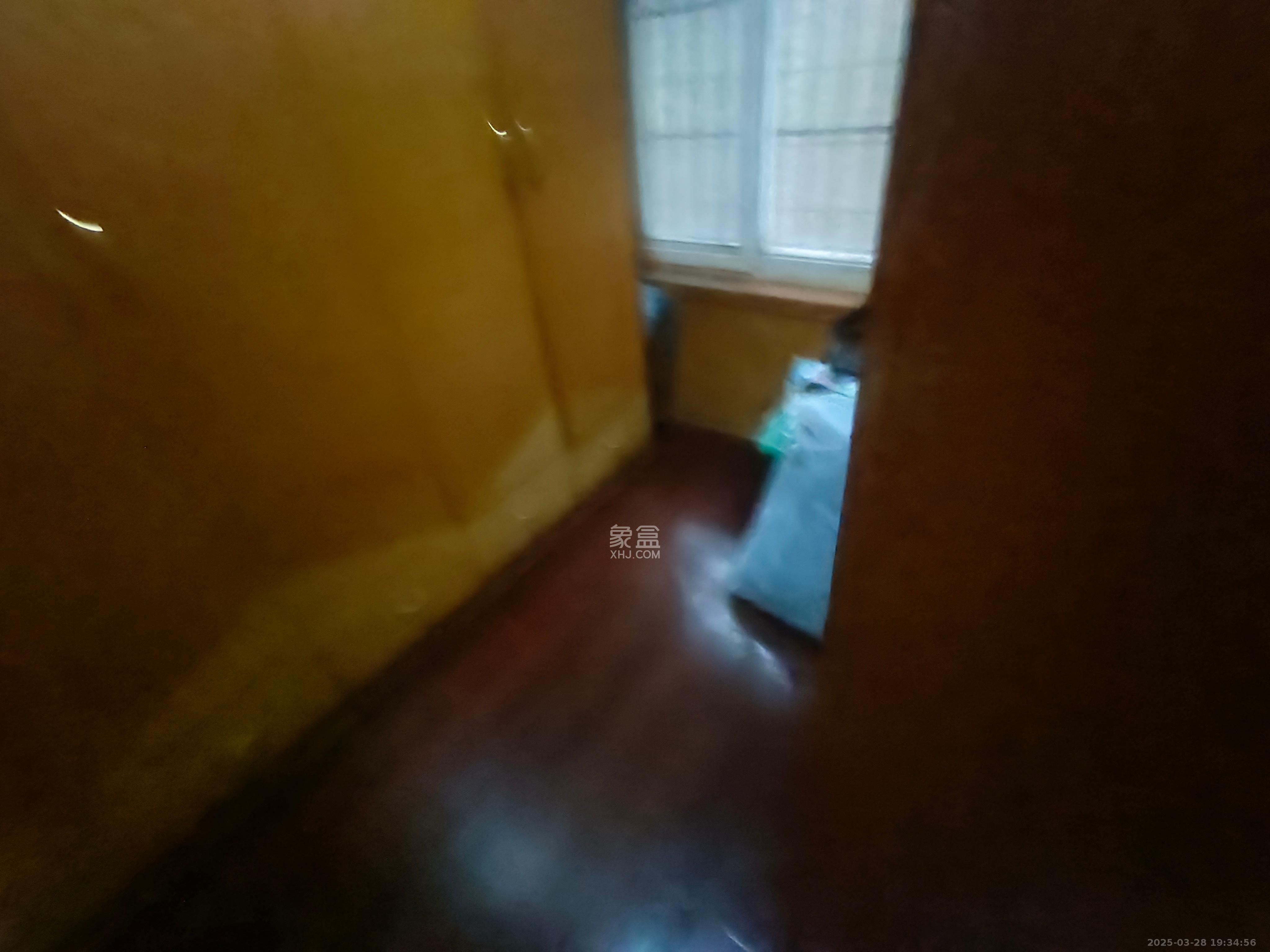 御景龙城  4室2厅2卫   9000.00元/月室内图