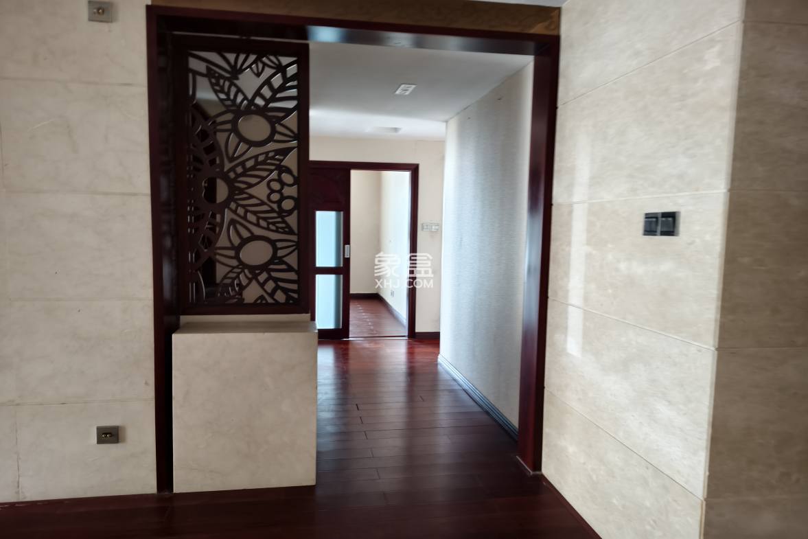 海阔天空-国瑞城二期(雅仕苑) 4室2厅2卫 6000.0元/月 海阔天空-国瑞城二期(雅仕苑) 4室2厅2卫 6000.0元/月室内图