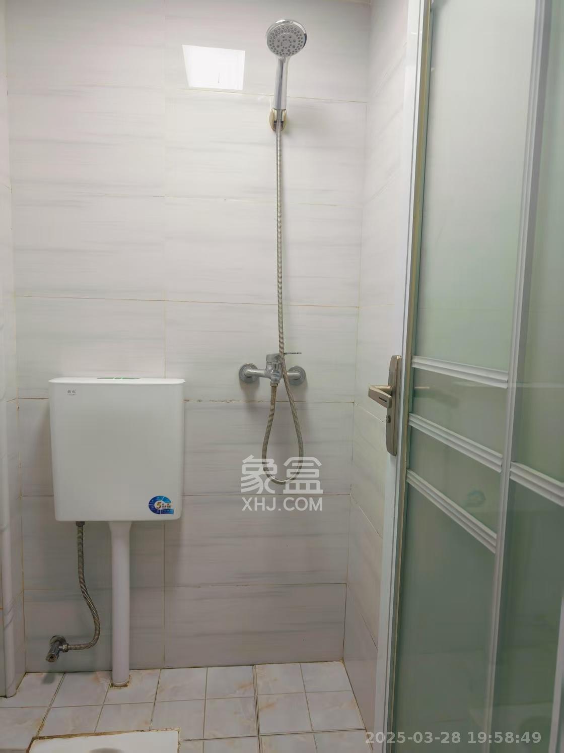 湘预家园  1室1厅1卫    900.0元/月 湘预家园  1室1厅1卫    900.0元/月室内图