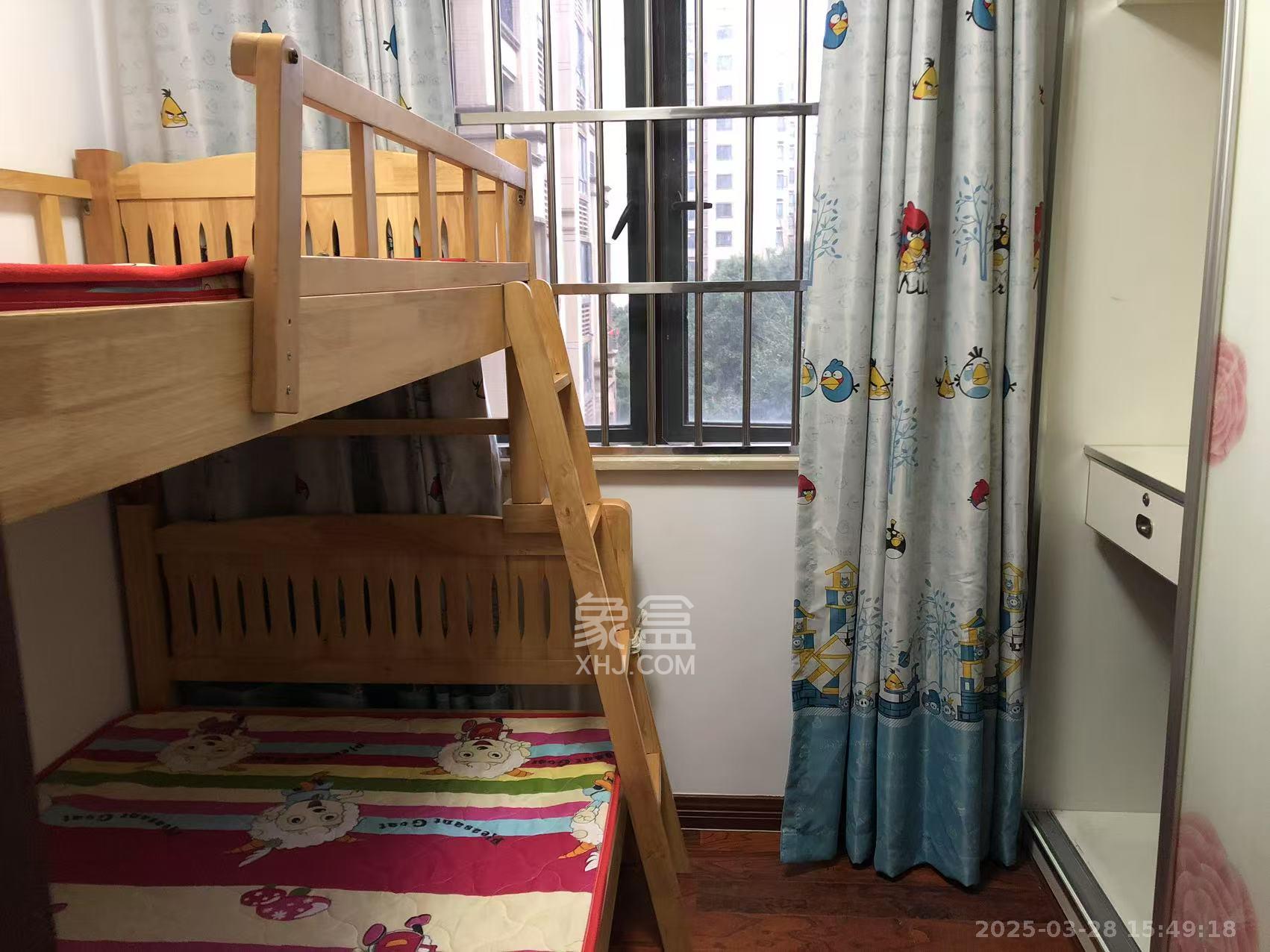 中建芙蓉嘉苑  3室2厅1卫   2200.00元/月室内图