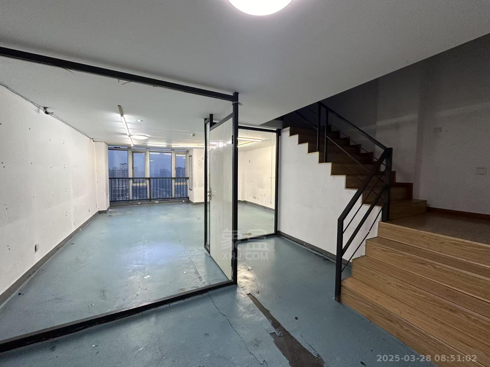 金轮时代广场  1室1厅1卫    4800.0元/月 金轮时代广场  1室1厅1卫    4800.0元/月