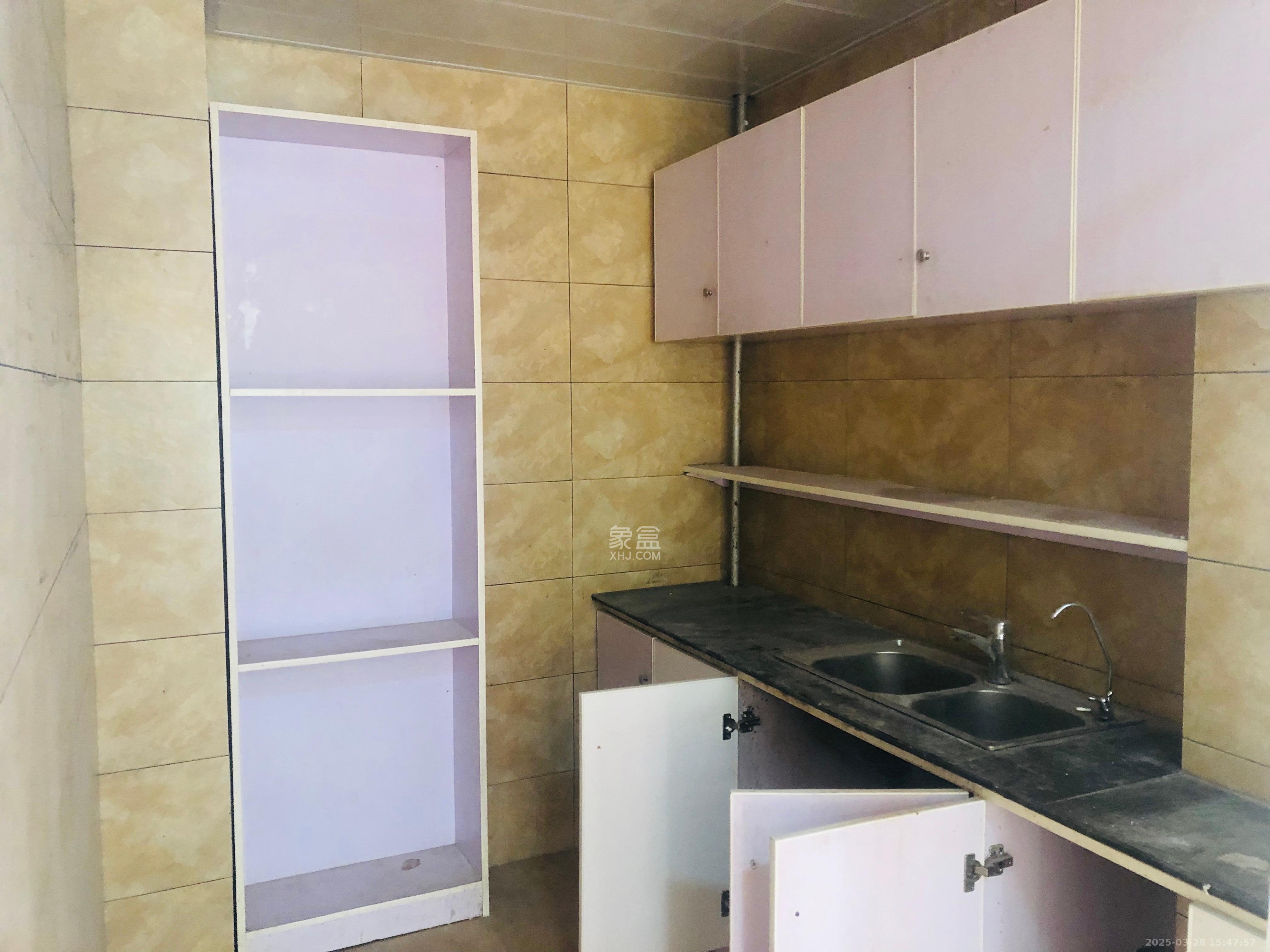 上河国际C区 3室2厅1卫 2500.0元/月 上河国际C区 3室2厅1卫 2500.0元/月室内图