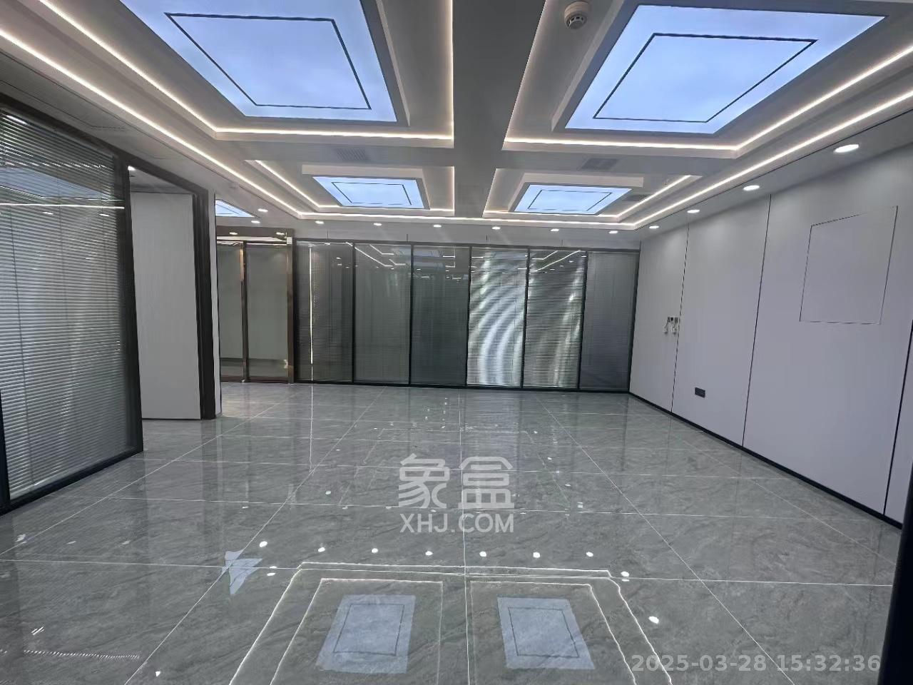 万达广场   138.0㎡     8888.00元/月室内图