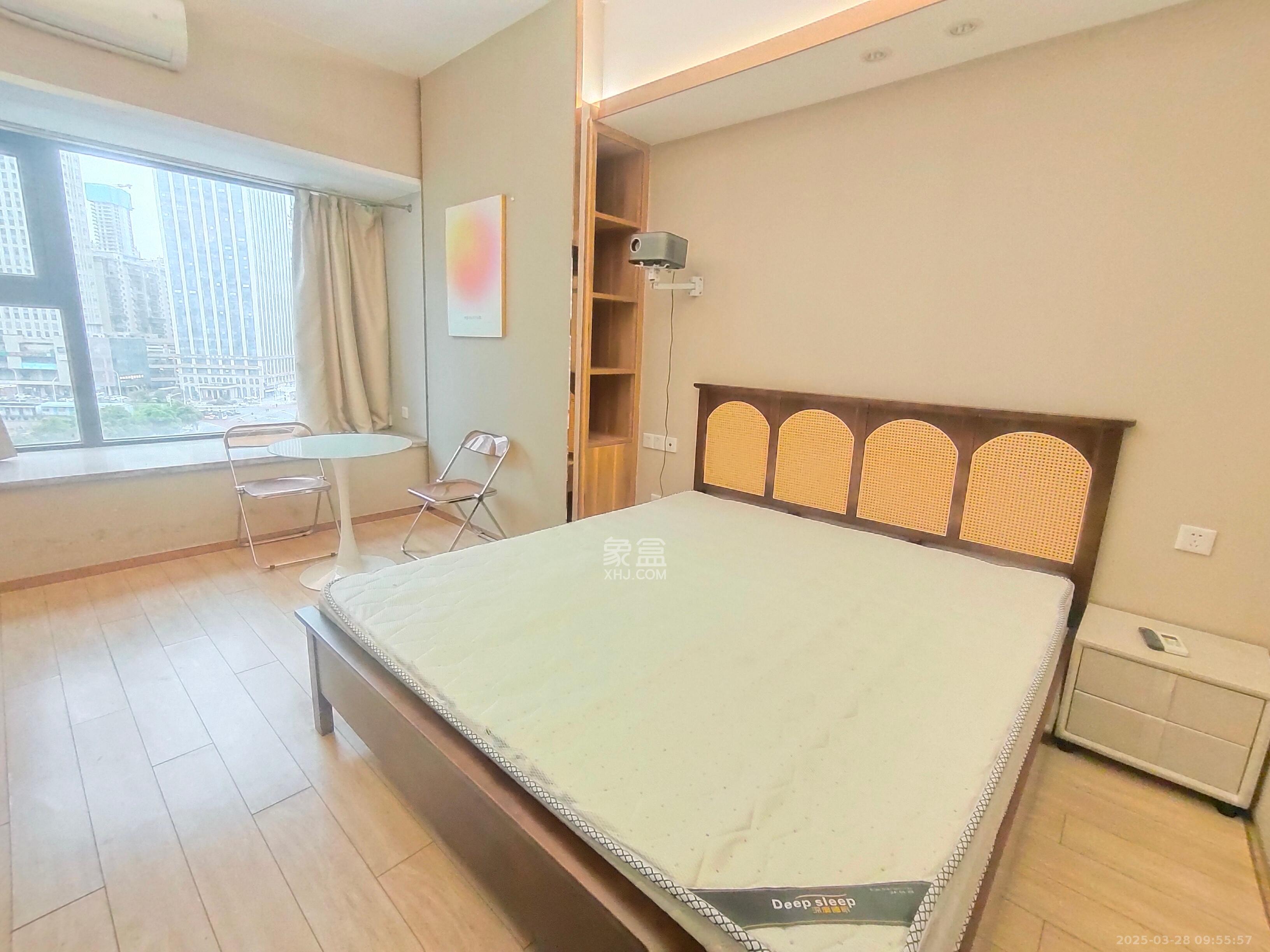 远洋外滩壹号 1室1厅1卫 2000.0元/月 远洋外滩壹号 1室1厅1卫 2000.0元/月室内图