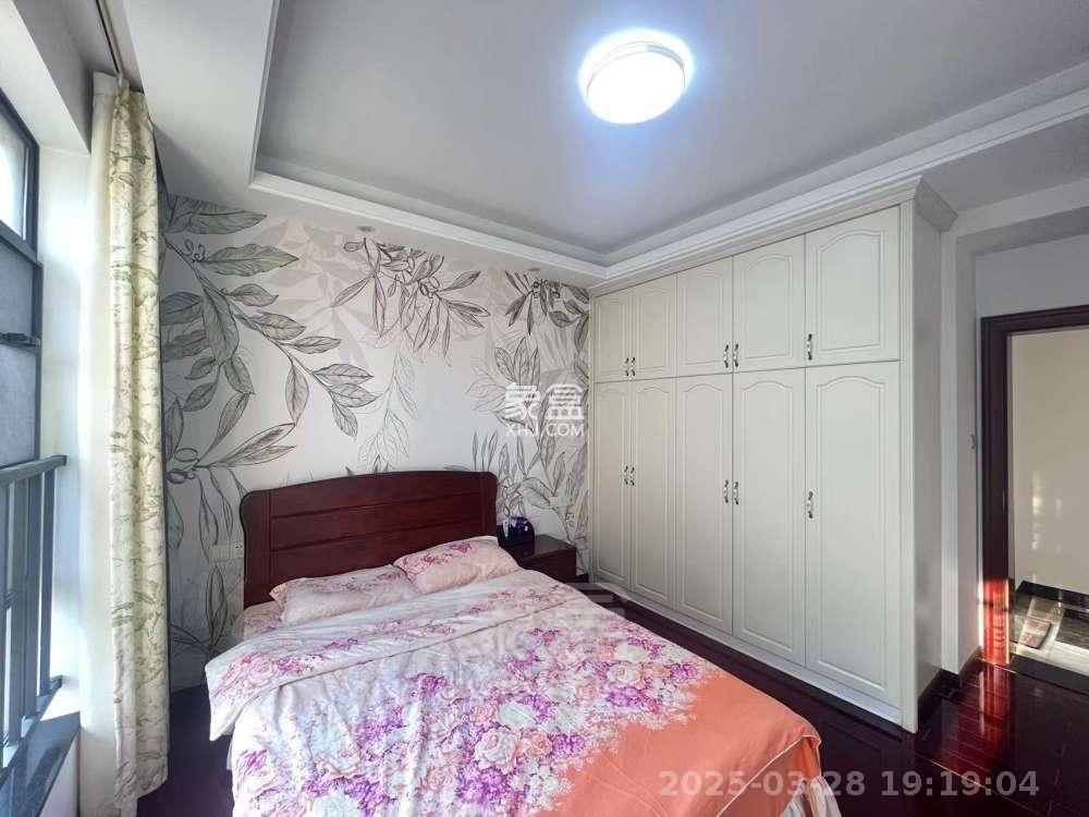 湘银星城 3室2厅2卫 2000.0元/月 湘银星城 3室2厅2卫 2000.0元/月室内图