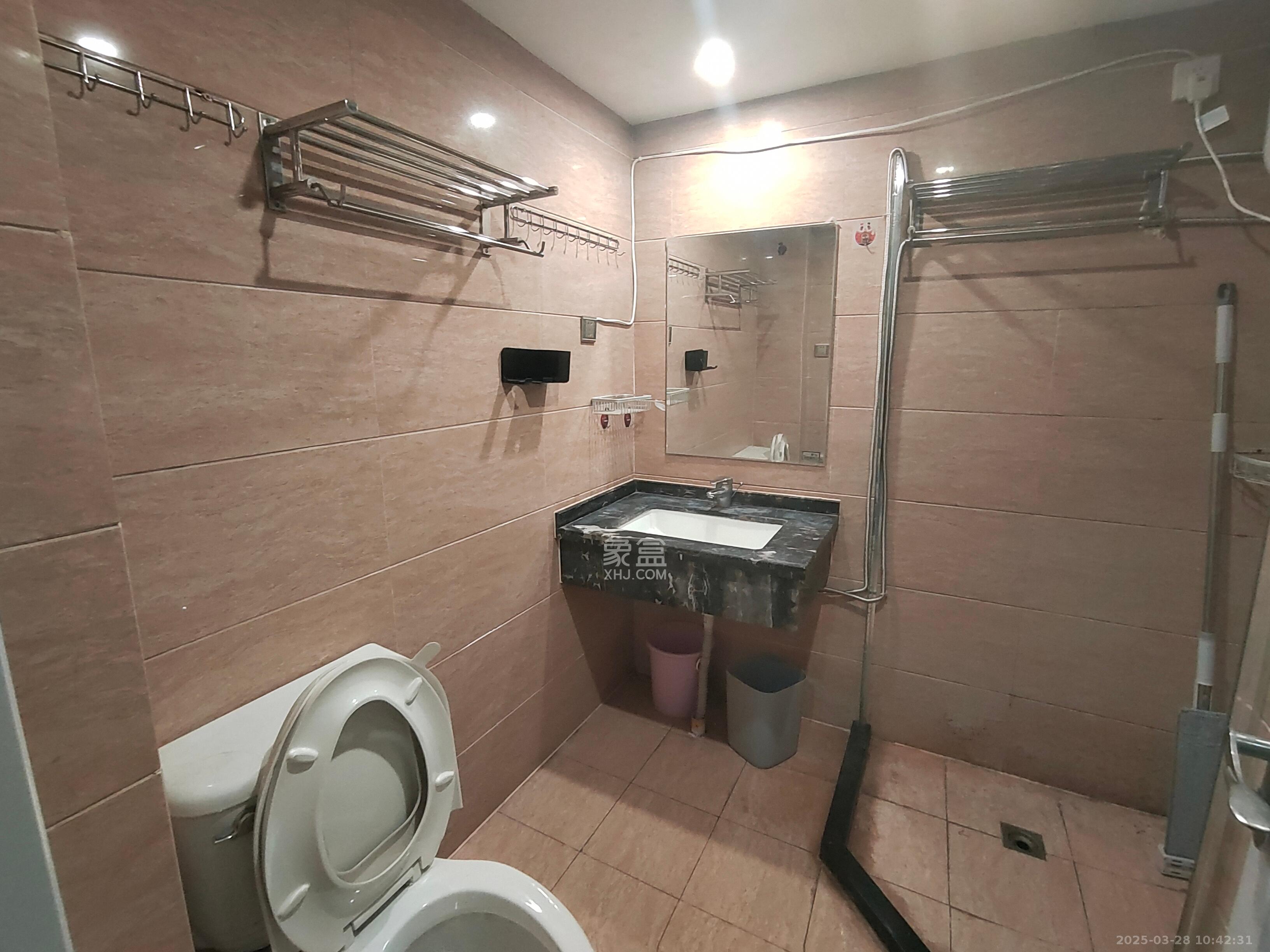 恒大金都(华瑞金都) 1室1厅1卫 1800.00元/月 恒大金都(华瑞金都) 1室1厅1卫 1800.00元/月室内图