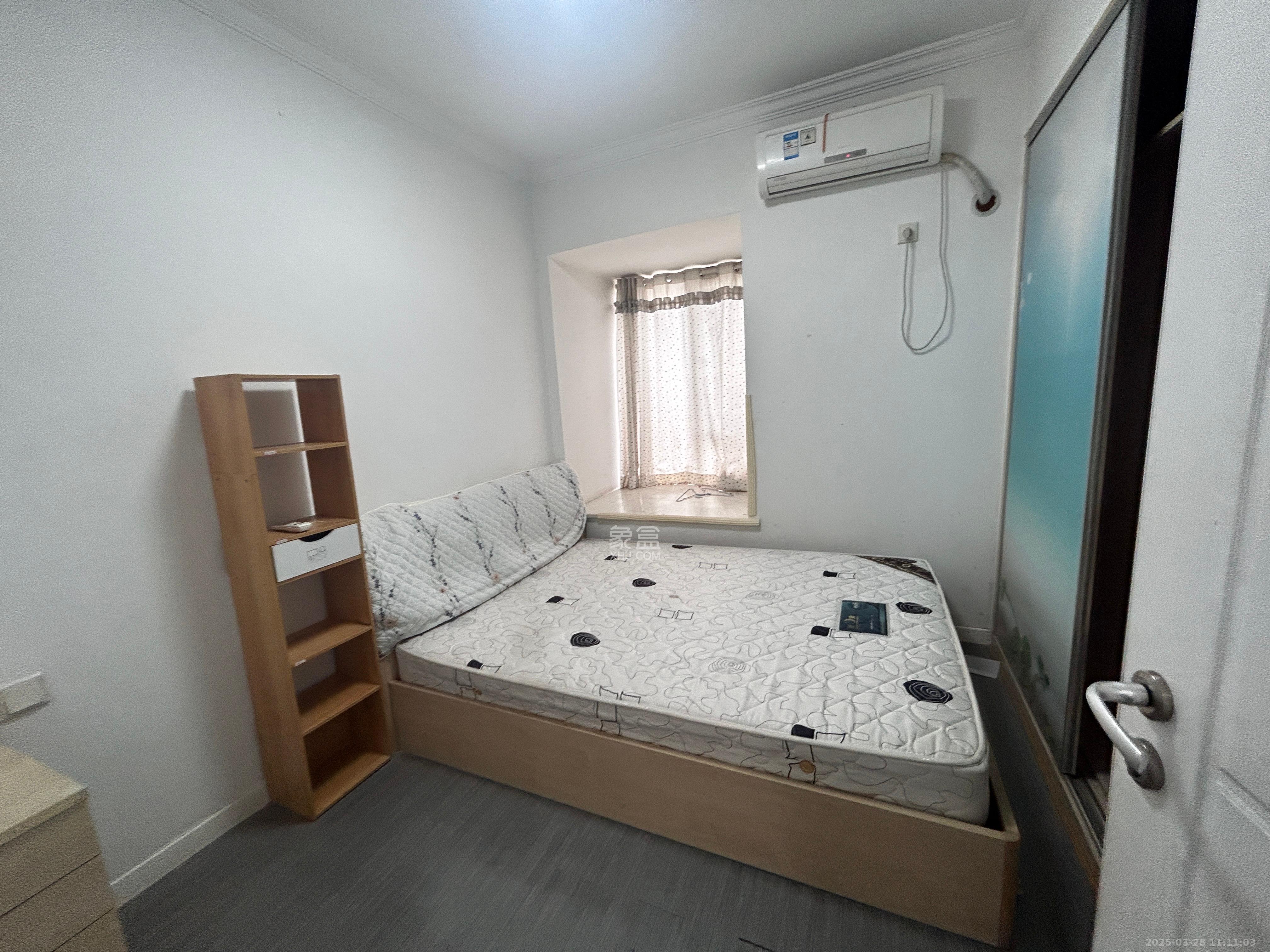 保利麓谷林语B区 3室2厅1卫 2600.0元/月 保利麓谷林语B区 3室2厅1卫 2600.0元/月室内图