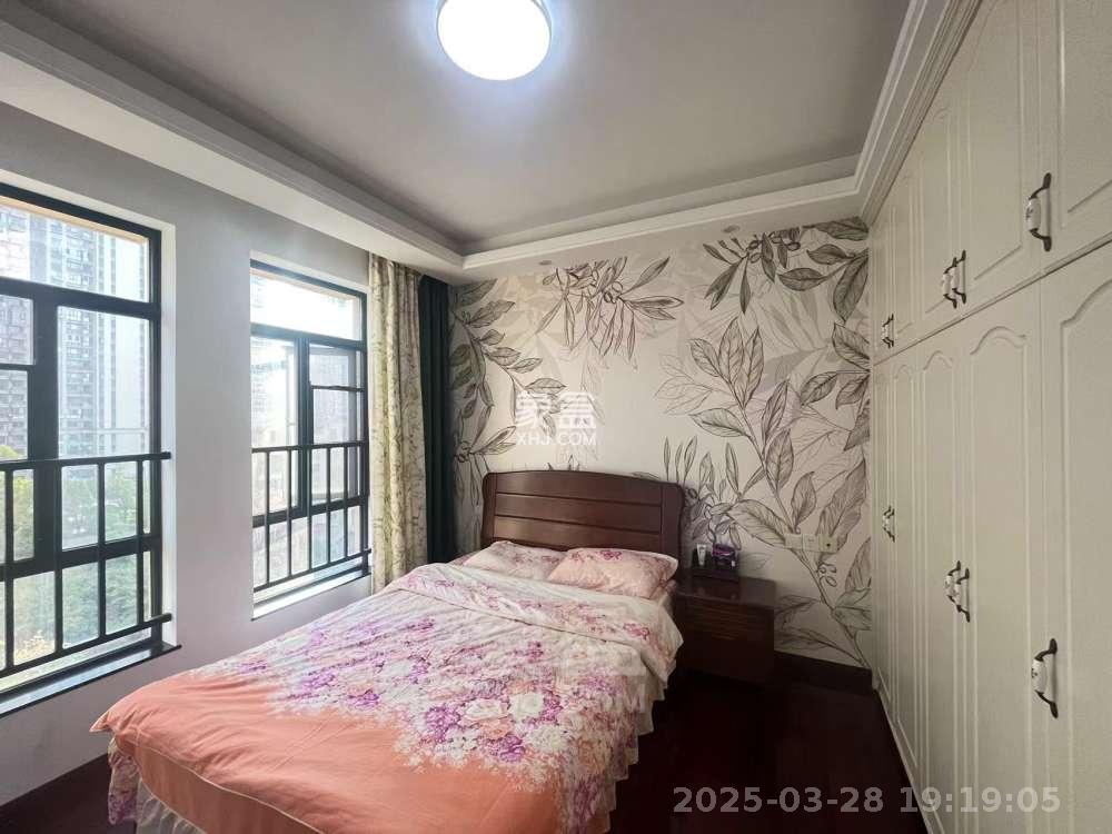 湘银星城 3室2厅2卫 2000.0元/月 湘银星城 3室2厅2卫 2000.0元/月室内图