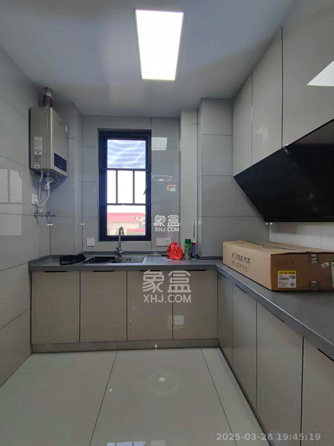 湾田望江府 4室2厅2卫 2200.0元/月 湾田望江府 4室2厅2卫 2200.0元/月室内图