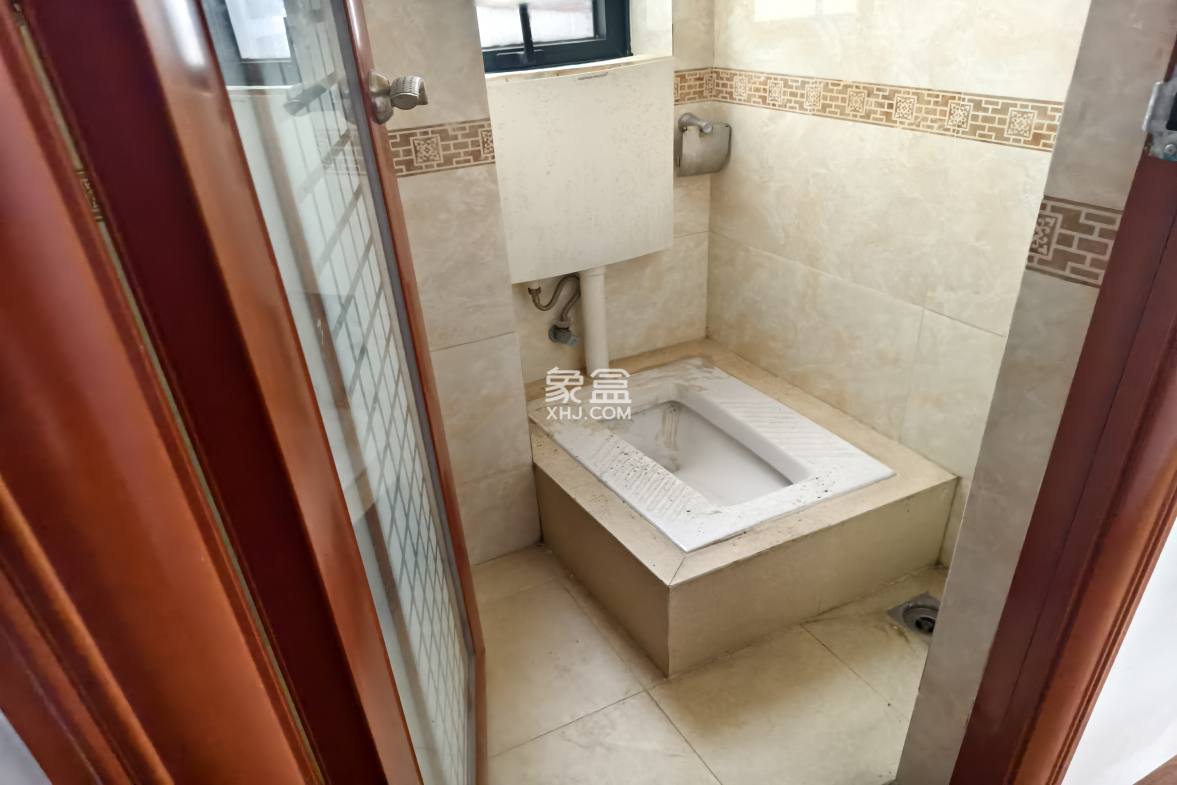 海阔天空-国瑞城二期(雅仕苑) 4室2厅2卫 6000.0元/月 海阔天空-国瑞城二期(雅仕苑) 4室2厅2卫 6000.0元/月室内图