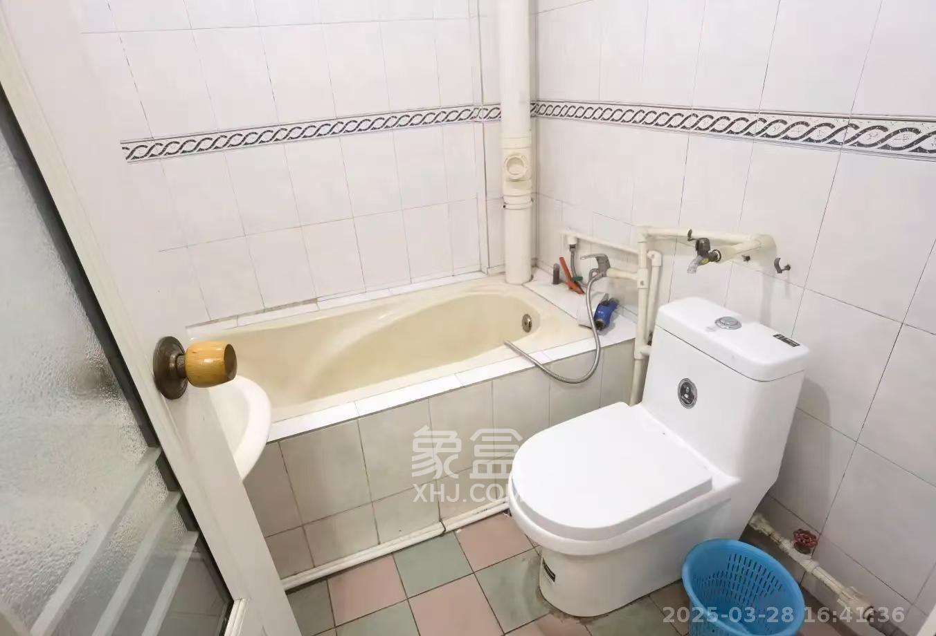 三湘小区  2室2厅1卫   1200.00元/月室内图