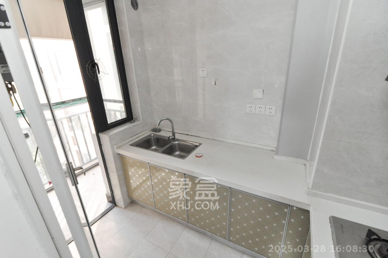 中建梅溪湖中心  3室2厅2卫   2800.00元/月室内图