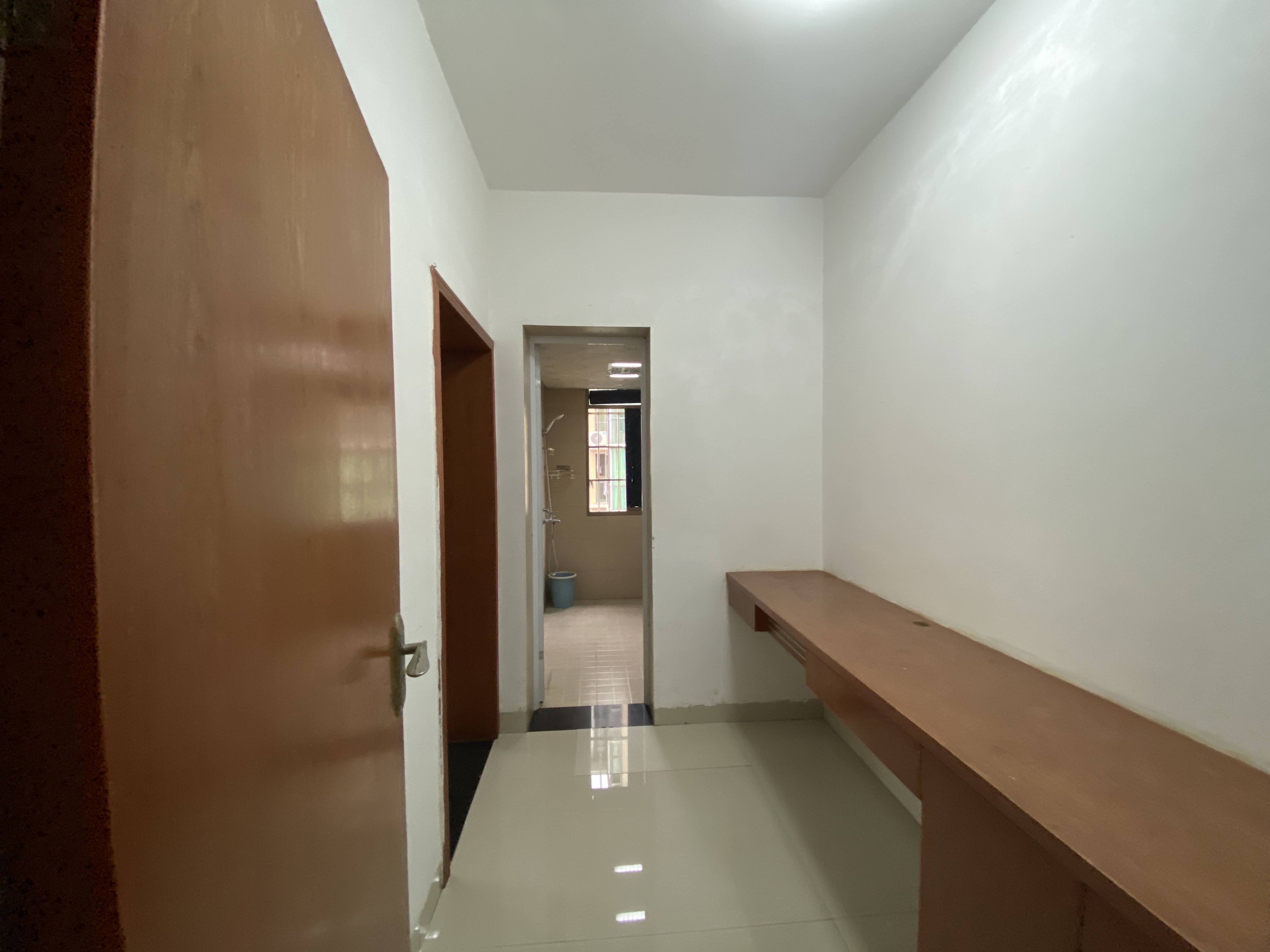 大立小区 1室2厅2卫 1000.0元/月 大立小区 1室2厅2卫 1000.0元/月室内图