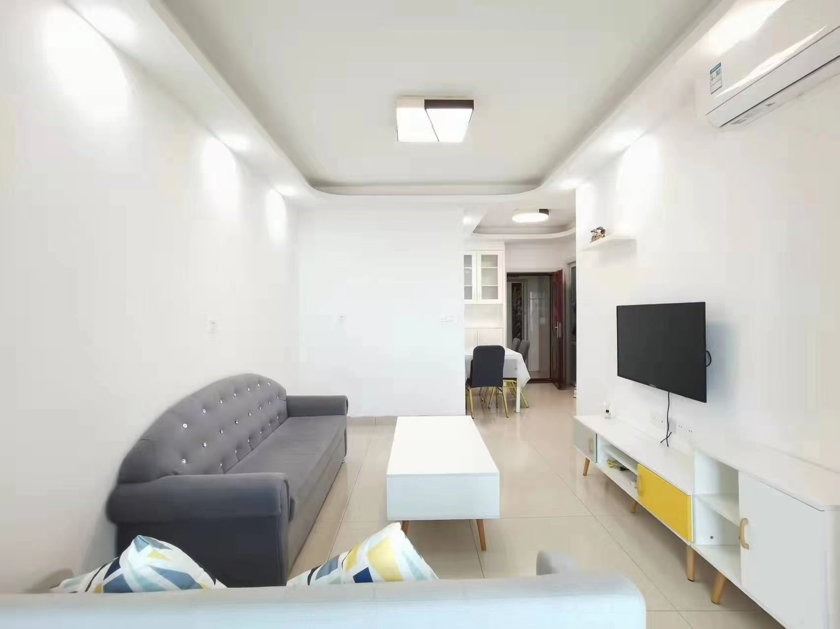 中国铁建金色蓝庭 1室1厅1卫 1600.0元/月 中国铁建金色蓝庭 1室1厅1卫 1600.0元/月室内图