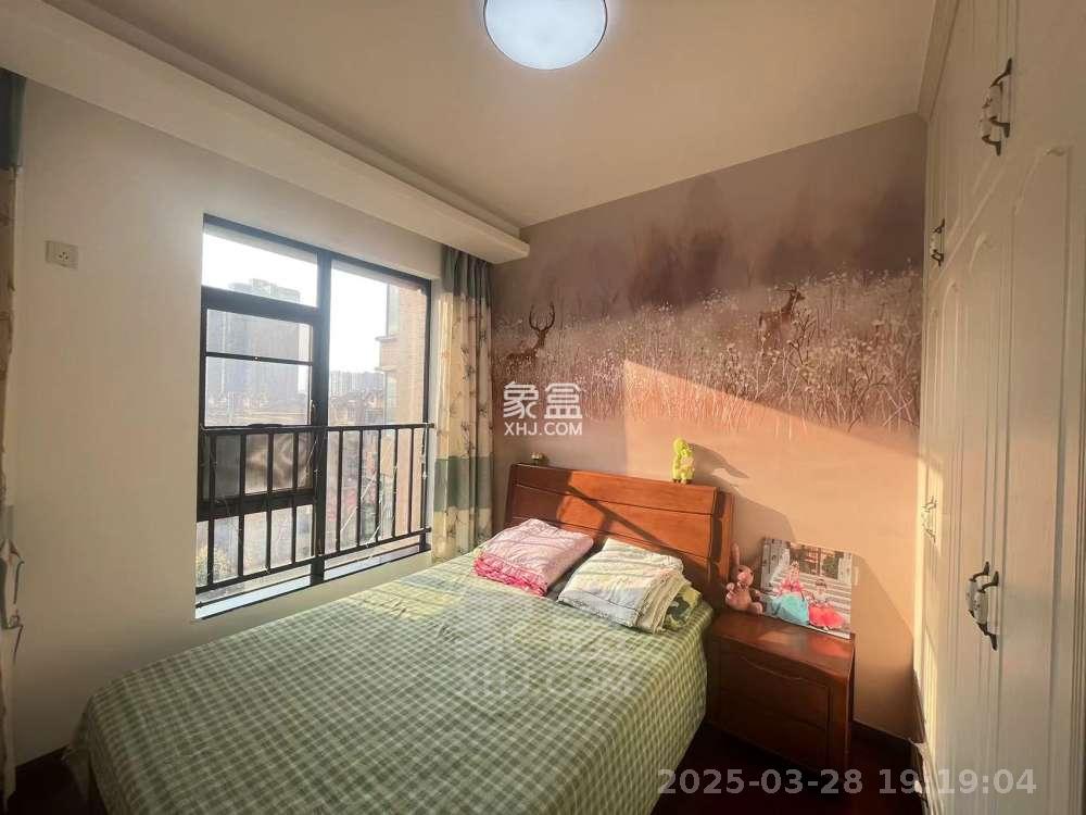 湘银星城 3室2厅2卫 2000.0元/月 湘银星城 3室2厅2卫 2000.0元/月室内图