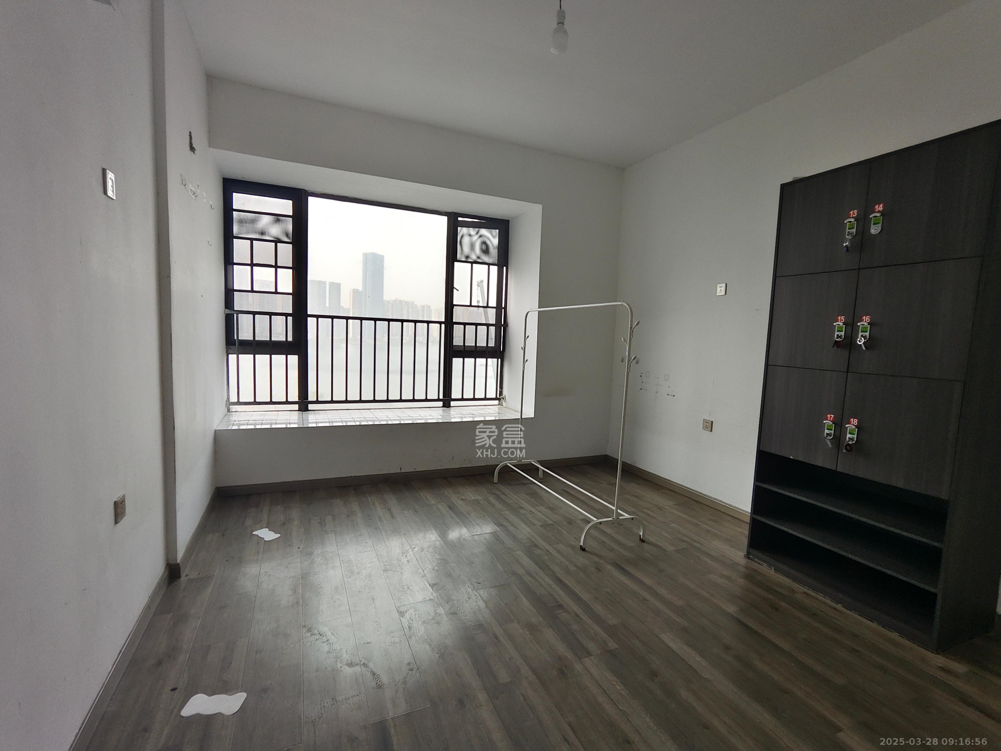 佳兆业云顶梅溪湖(佳兆业梅溪荟) 3室2厅2卫 3500.0元/月 佳兆业云顶梅溪湖(佳兆业梅溪荟) 3室2厅2卫 3500.0元/月室内图