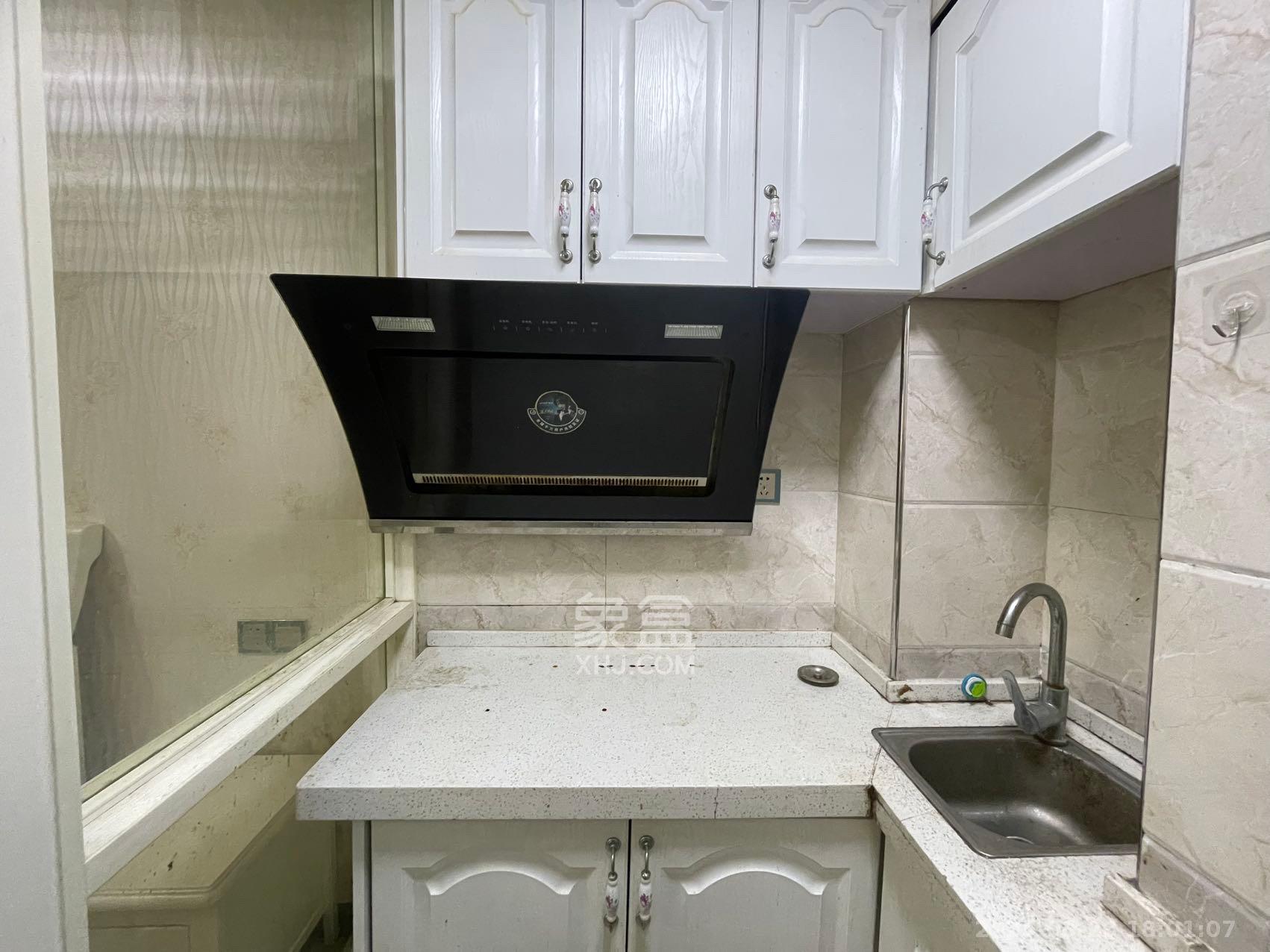 达美D6区 1室1厅1卫 1300.0元/月 达美D6区 1室1厅1卫 1300.0元/月室内图