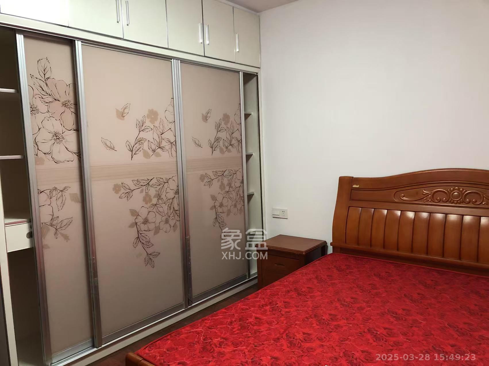 中建芙蓉嘉苑  3室2厅1卫   2200.00元/月室内图