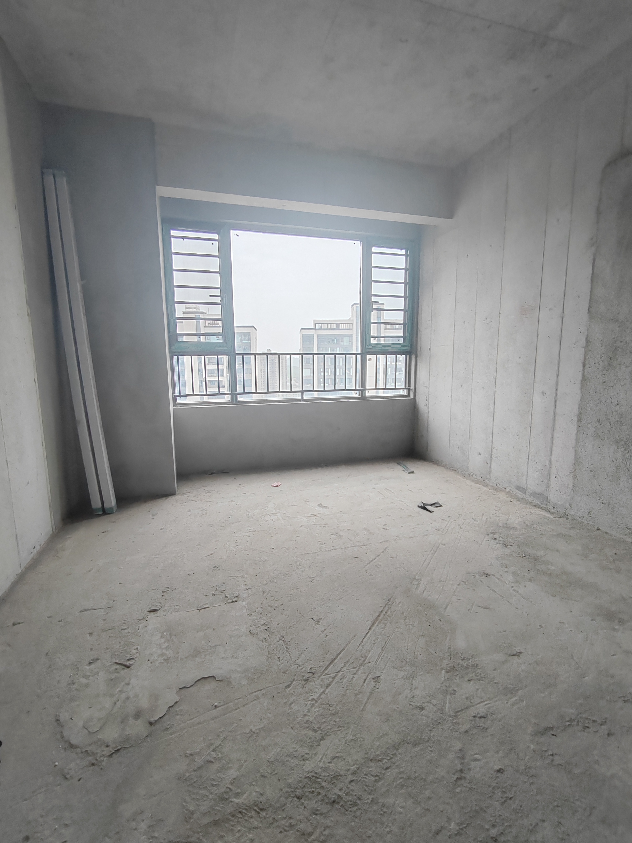 湘悦青春里 5室2厅2卫 109.8万 湘悦青春里 5室2厅2卫 109.8万客厅