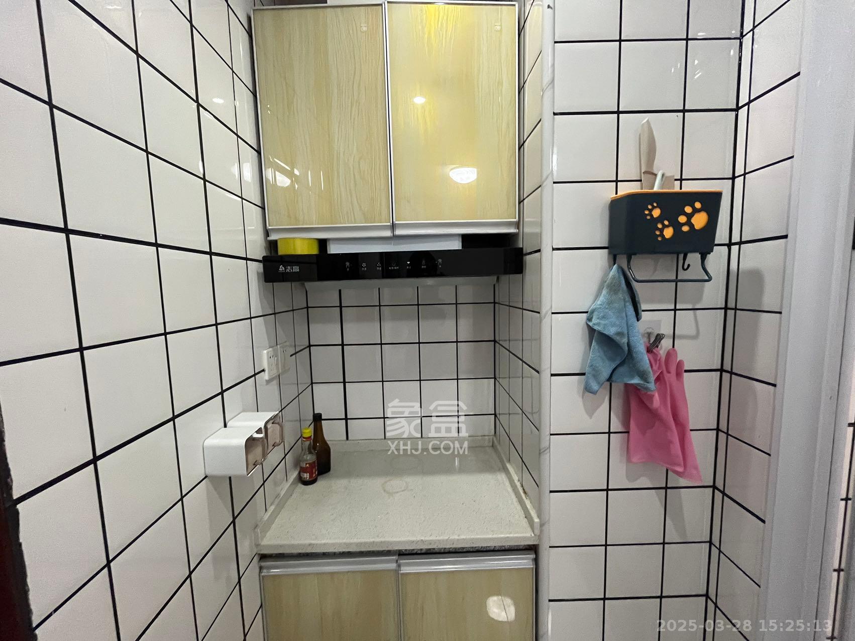 名富公寓  1室0厅1卫   1200.00元/月室内图
