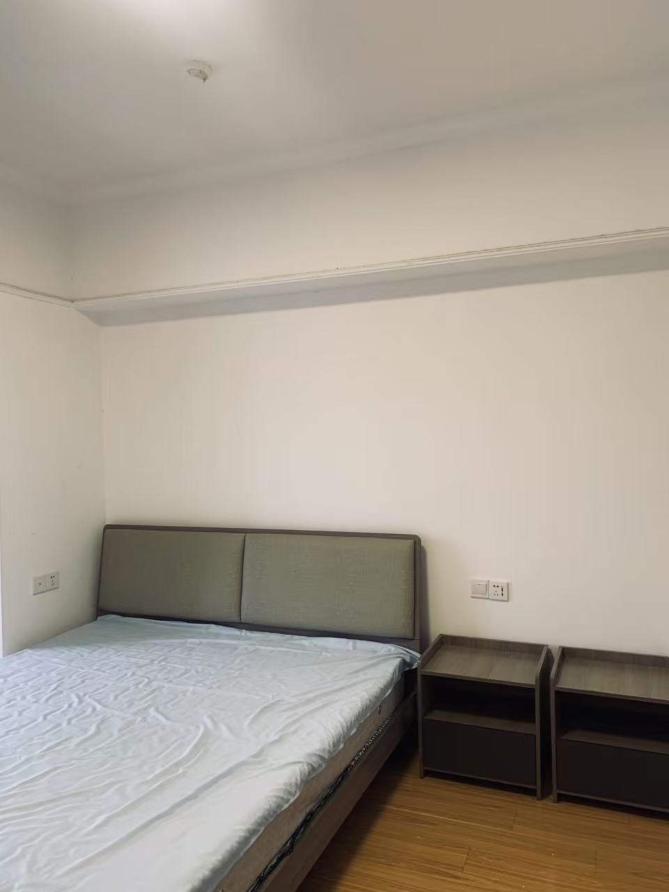 佳源罗马都市 1室1厅1卫 1400.0元/月 佳源罗马都市 1室1厅1卫 1400.0元/月室内图