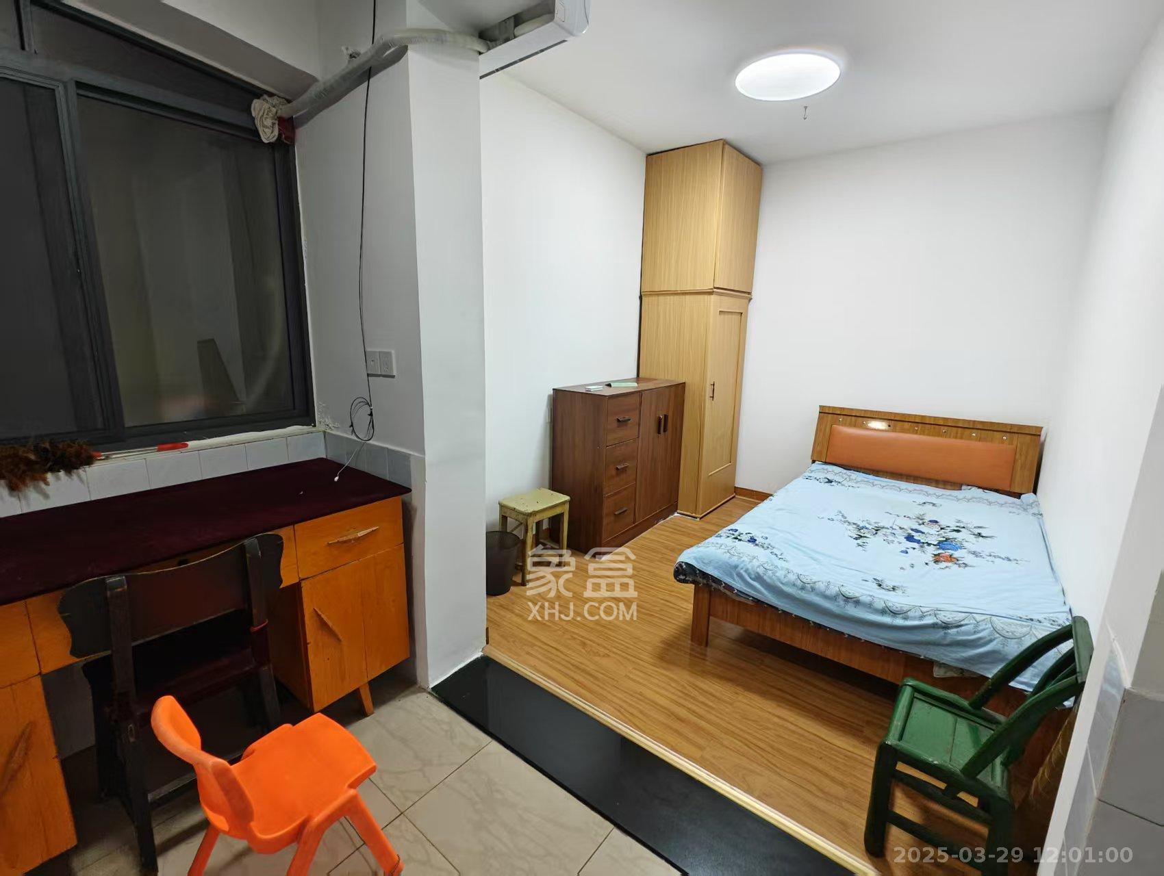 燕子岭散盘  2室1厅1卫    1700.0元/月 燕子岭散盘  2室1厅1卫    1700.0元/月室内图