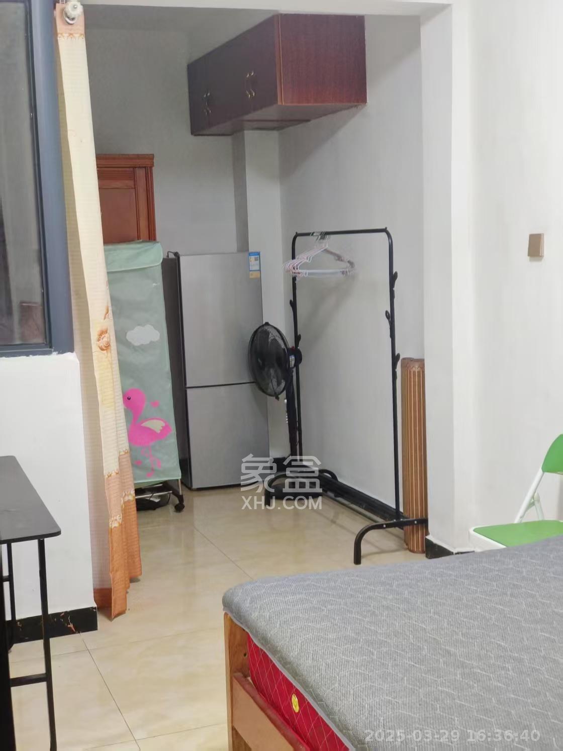 嘉顺苑 1室1厅1卫 1100.0元/月 嘉顺苑 1室1厅1卫 1100.0元/月室内图