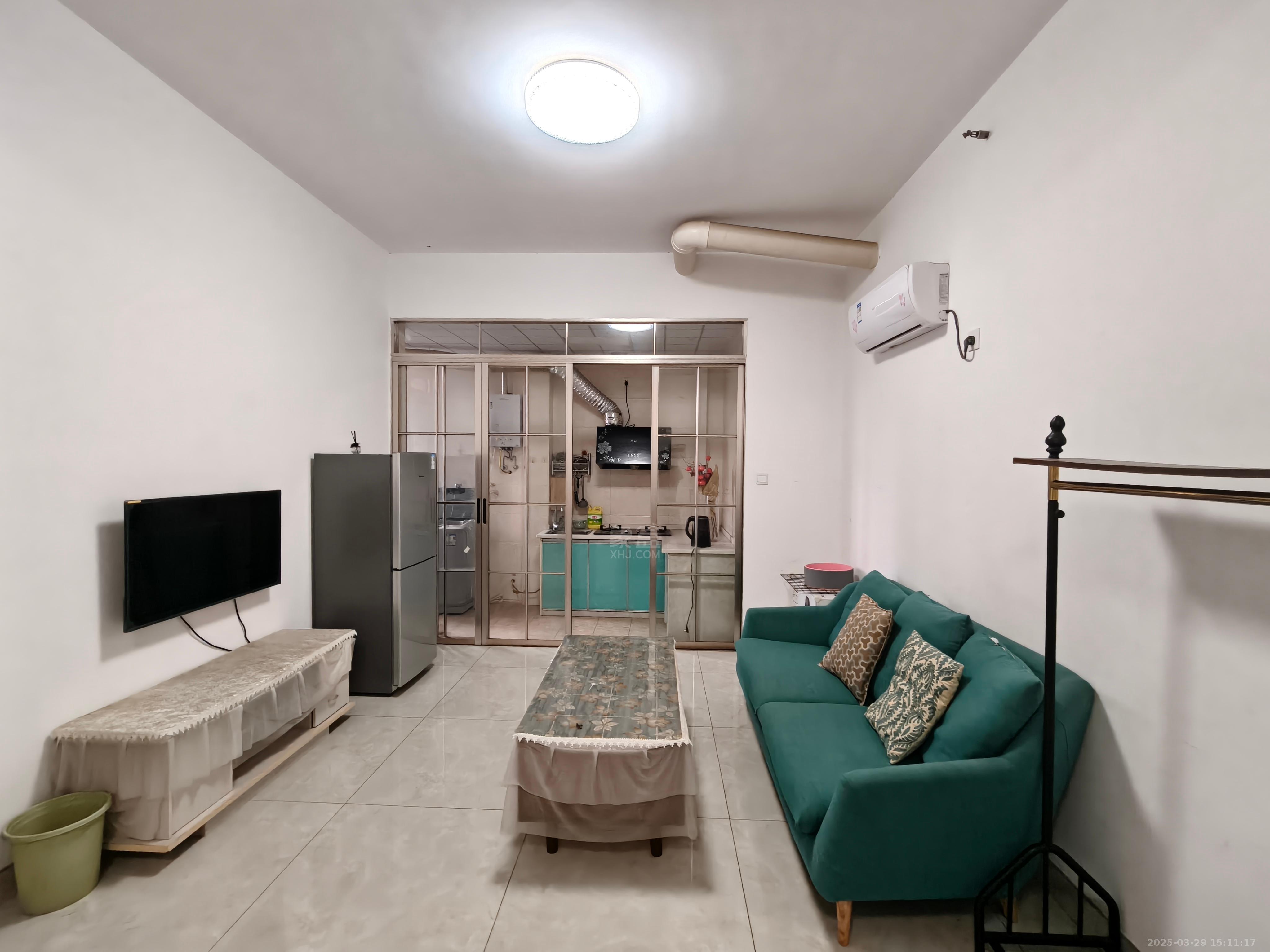 庐山一号 2室1厅1卫 1500.0元/月 庐山一号 2室1厅1卫 1500.0元/月室内图