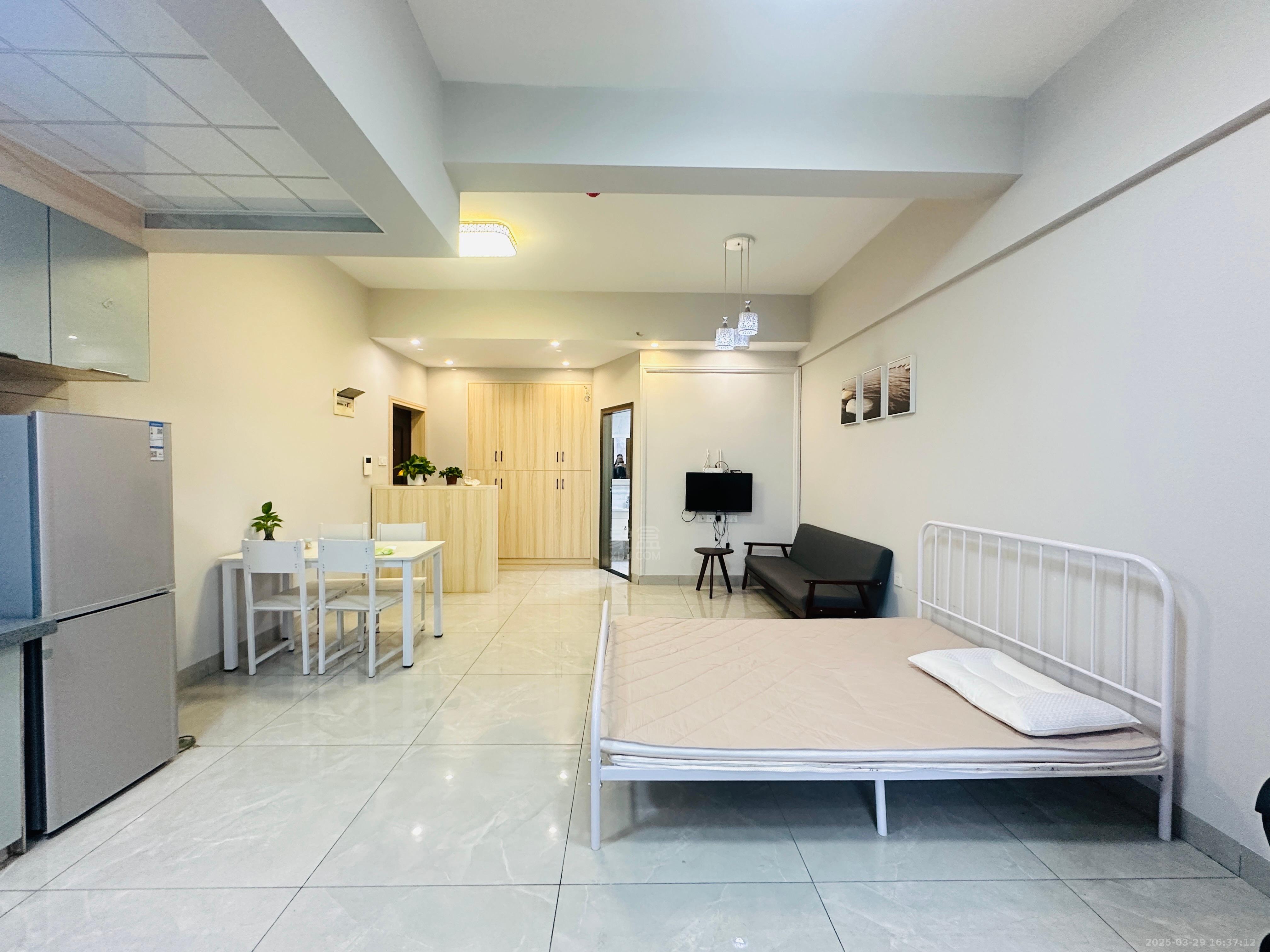 中泰财富湘江 1室1厅1卫 1300.0元/月 中泰财富湘江 1室1厅1卫 1300.0元/月室内图