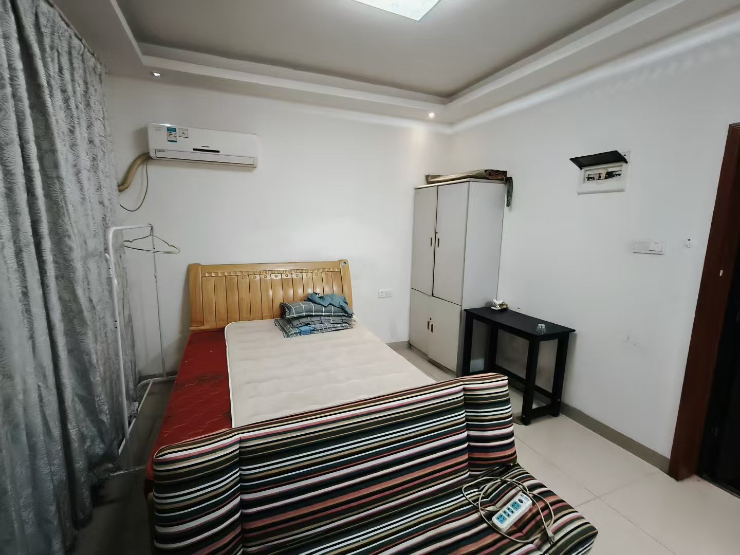 逸景华天 1室1厅0卫 20.0万 逸景华天 1室1厅0卫 20.0万室内图