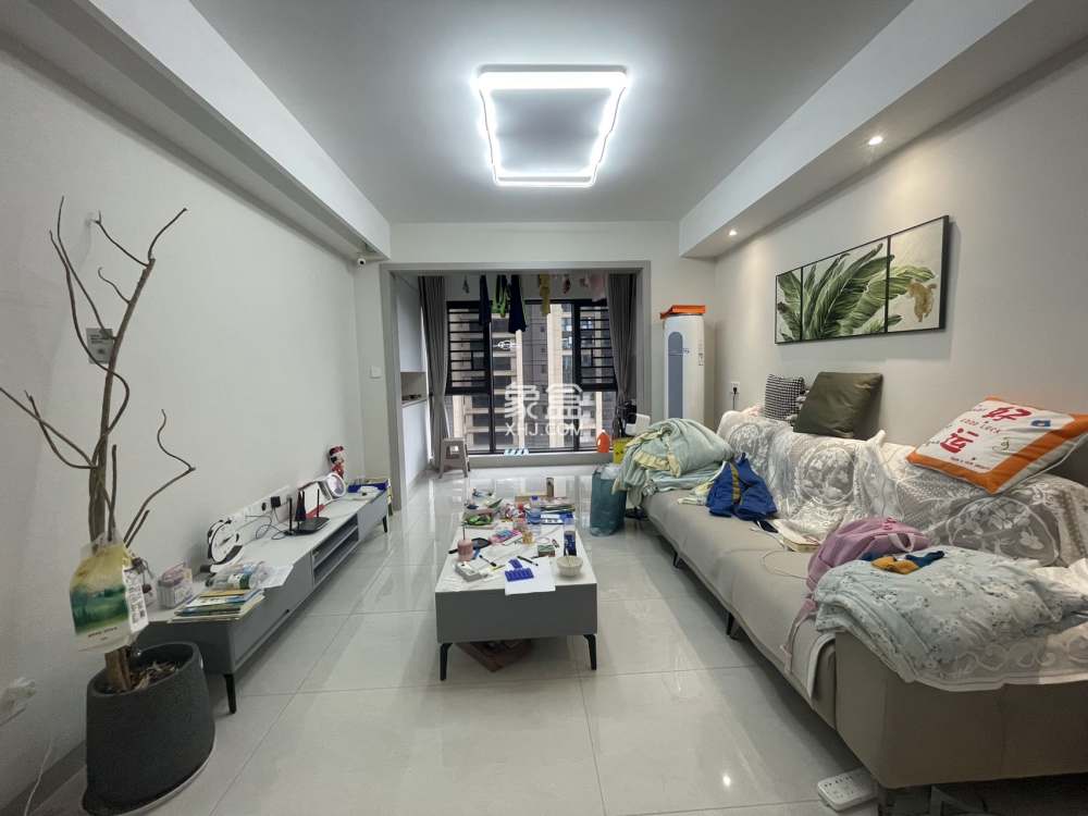 建发央著  3室2厅2卫   95.00万