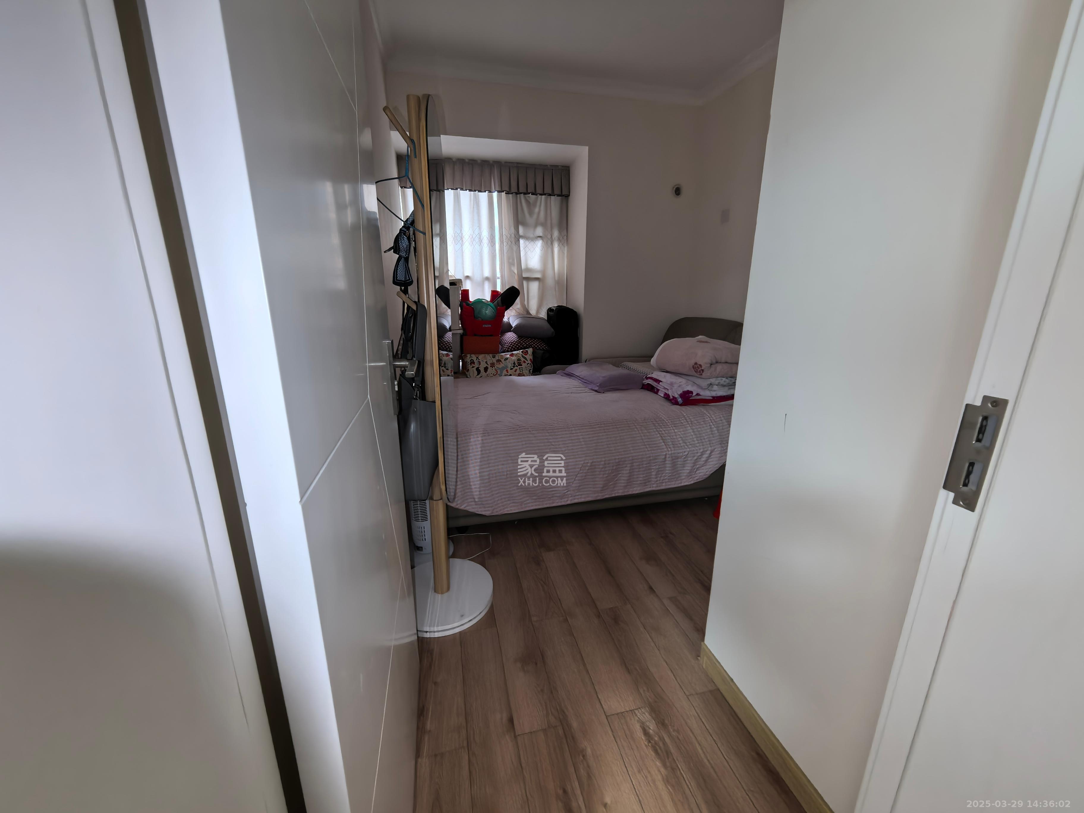 洋湖时代  3室2厅1卫    2200.0元/月室内图