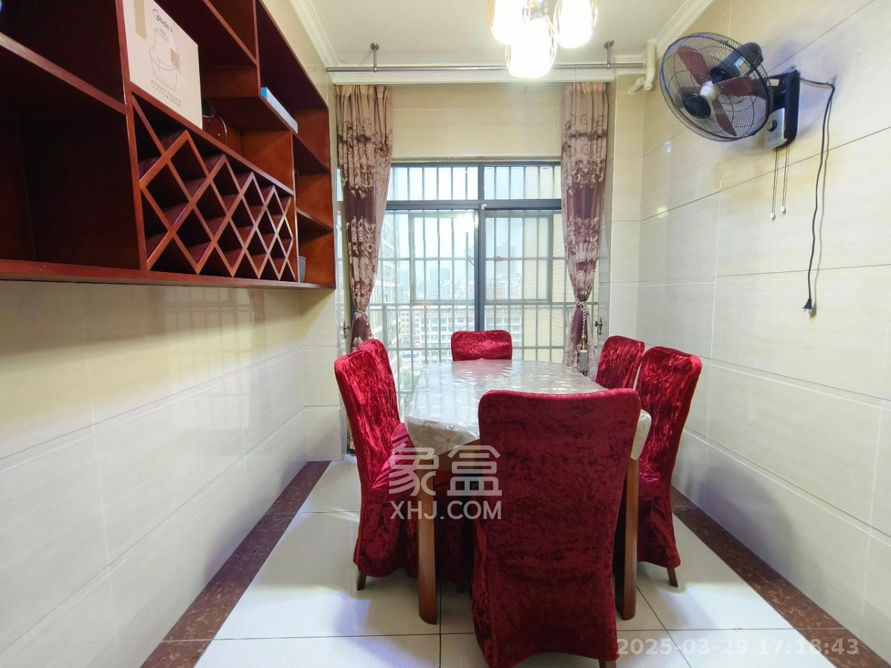 西铁馨寓(西铁领寓) 3室2厅2卫 2300.0元/月 西铁馨寓(西铁领寓) 3室2厅2卫 2300.0元/月室内图