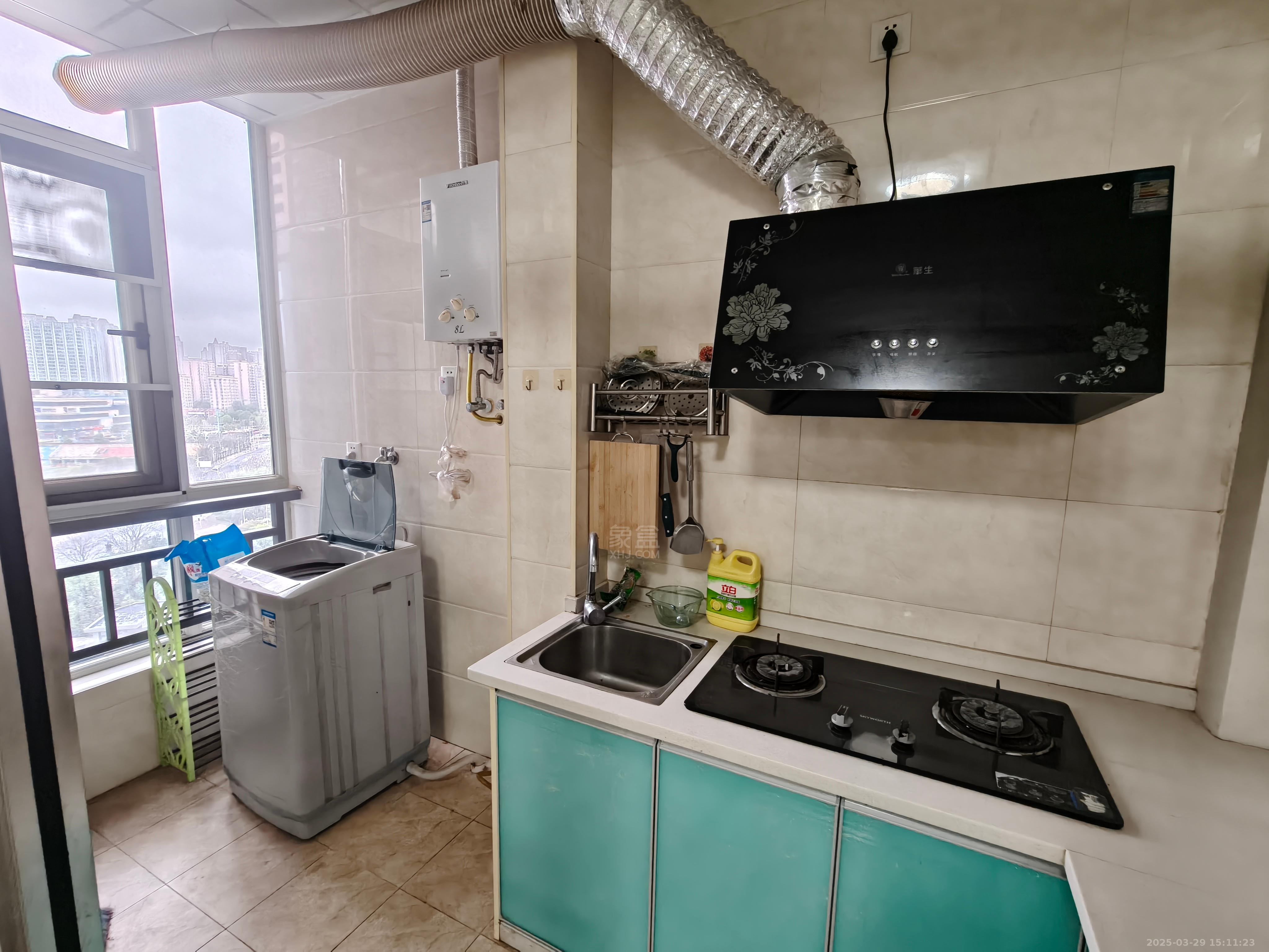 庐山一号 2室1厅1卫 1500.0元/月 庐山一号 2室1厅1卫 1500.0元/月室内图