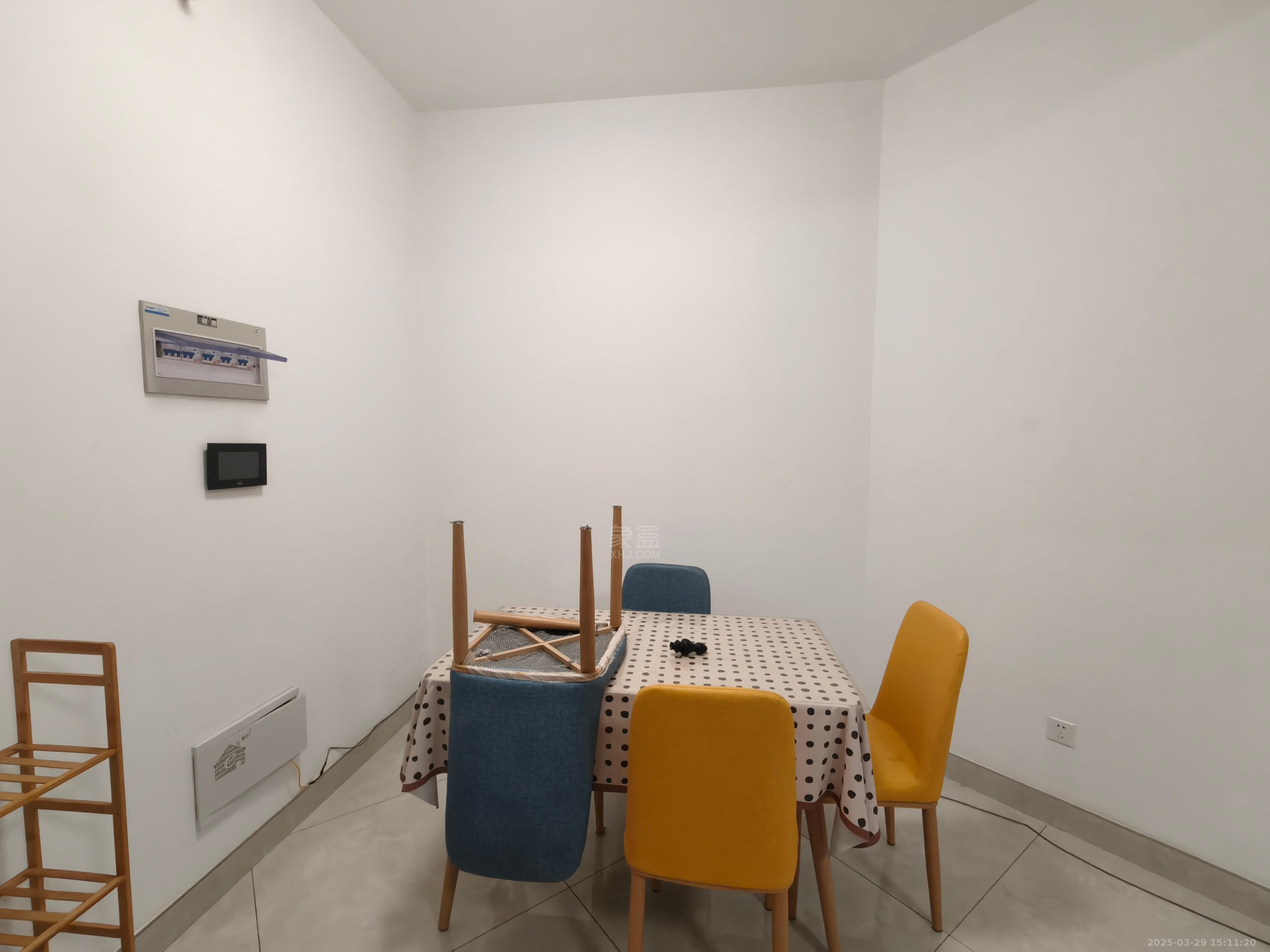 庐山一号 2室1厅1卫 1500.0元/月 庐山一号 2室1厅1卫 1500.0元/月室内图