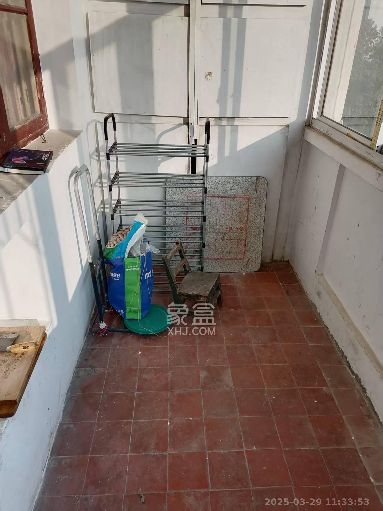 阿弥岭一二片 2室1厅1卫 1500.0元/月 阿弥岭一二片 2室1厅1卫 1500.0元/月室内图