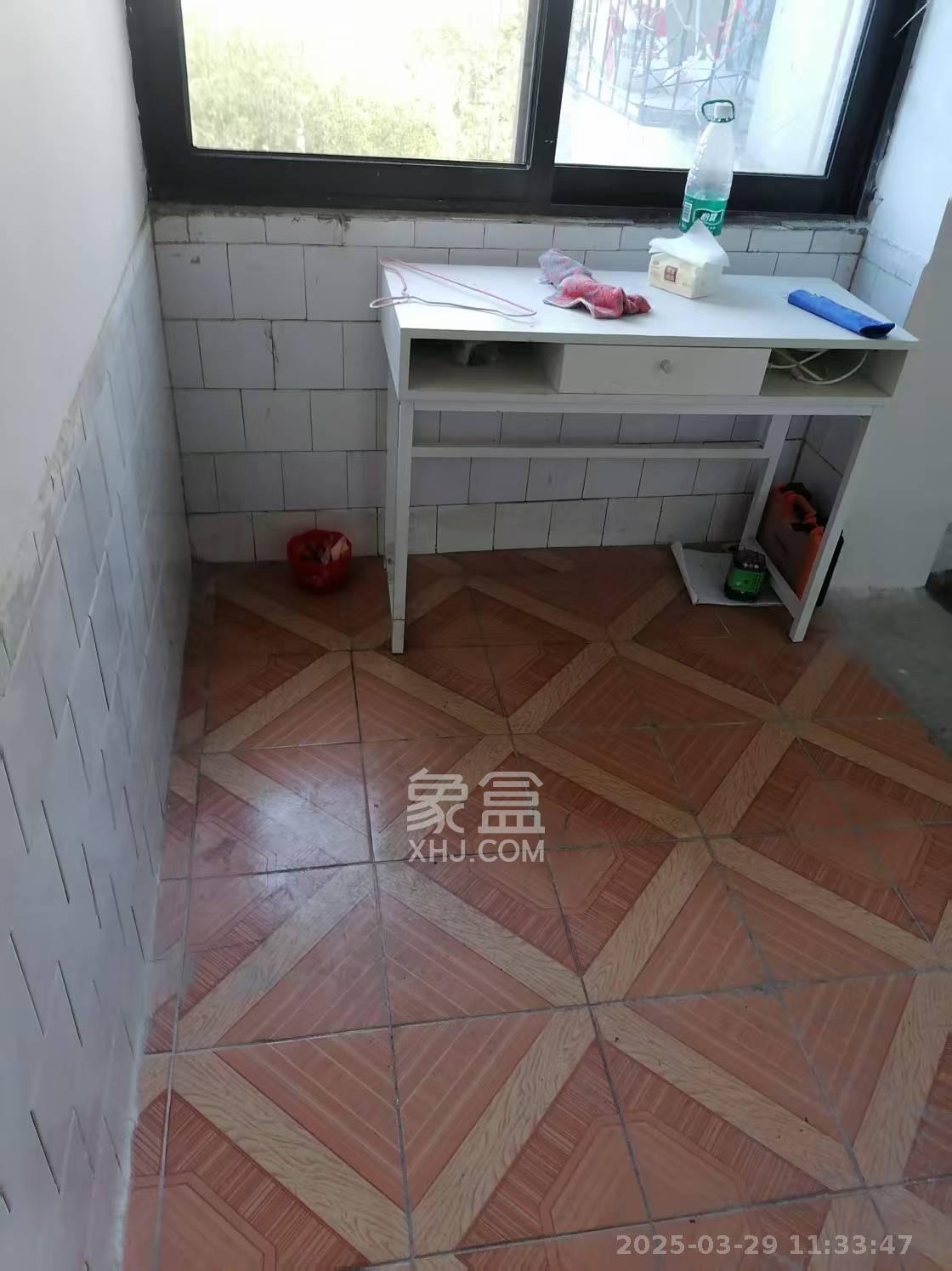 阿弥岭一二片 2室1厅1卫 1500.0元/月 阿弥岭一二片 2室1厅1卫 1500.0元/月室内图