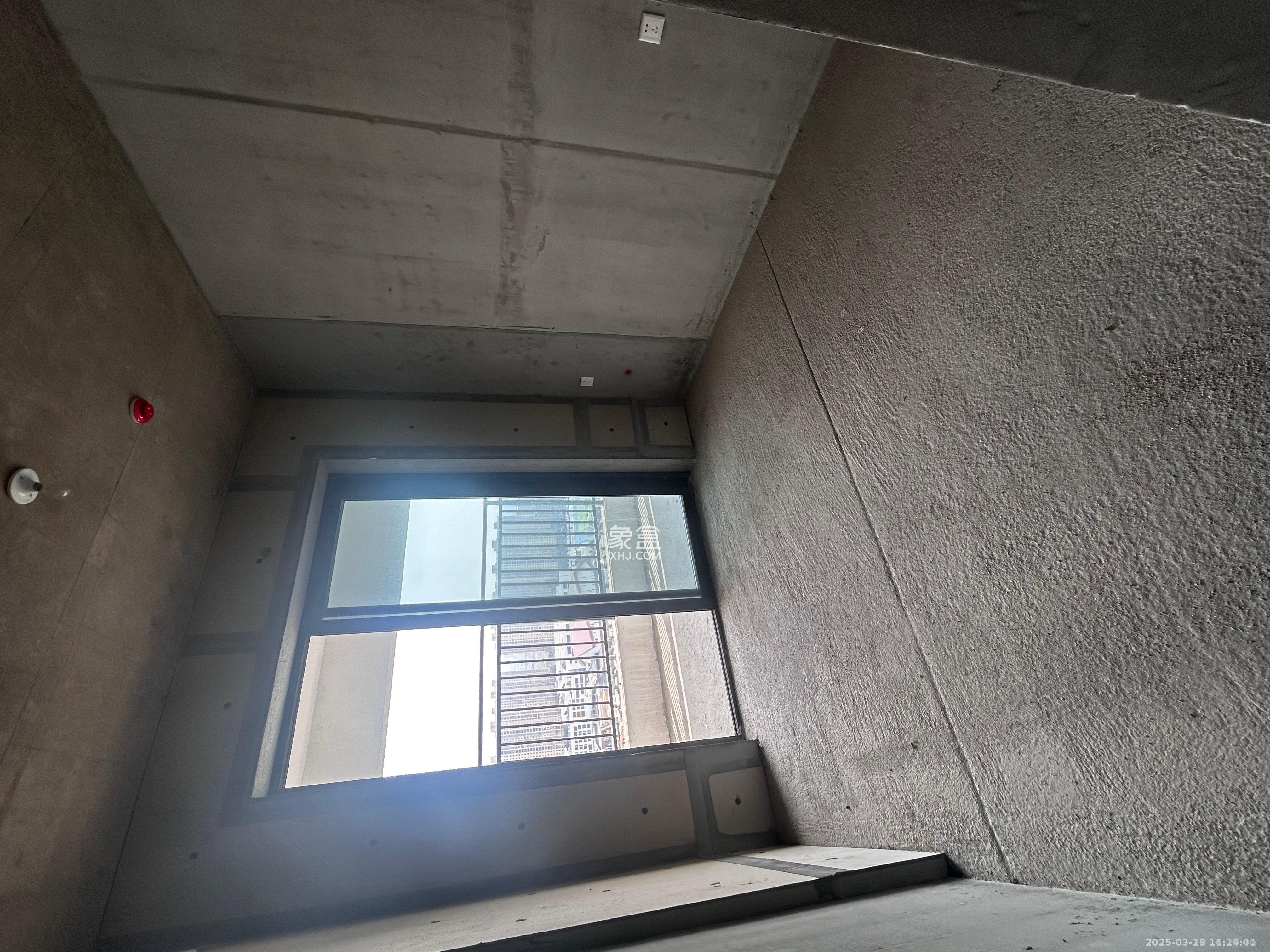 阳光城尚东湾悦江府  3室2厅2卫    900.0元/月 阳光城尚东湾悦江府  3室2厅2卫    900.0元/月