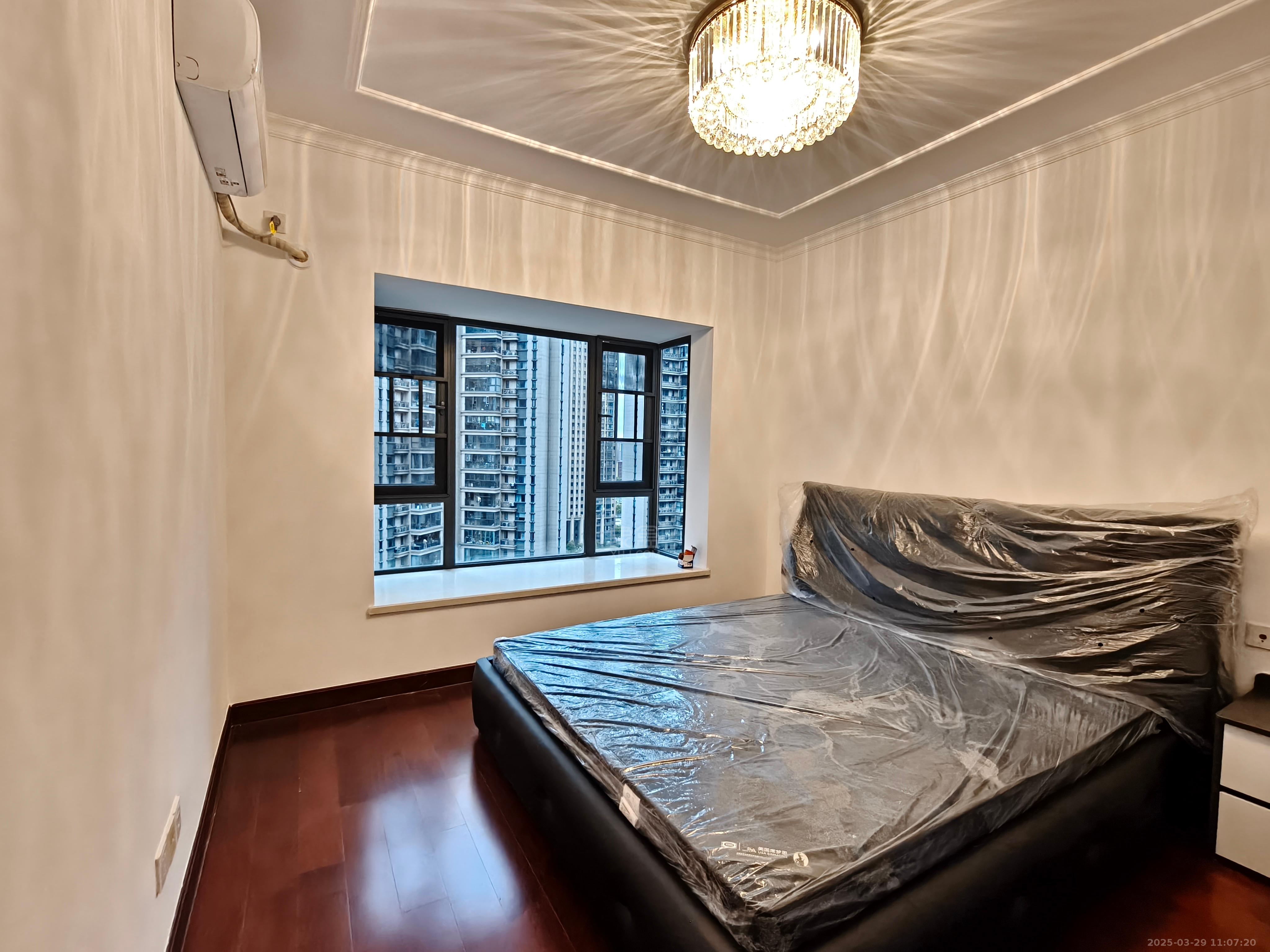 恒大华府 3室2厅2卫 2500.0元/月 恒大华府 3室2厅2卫 2500.0元/月室内图