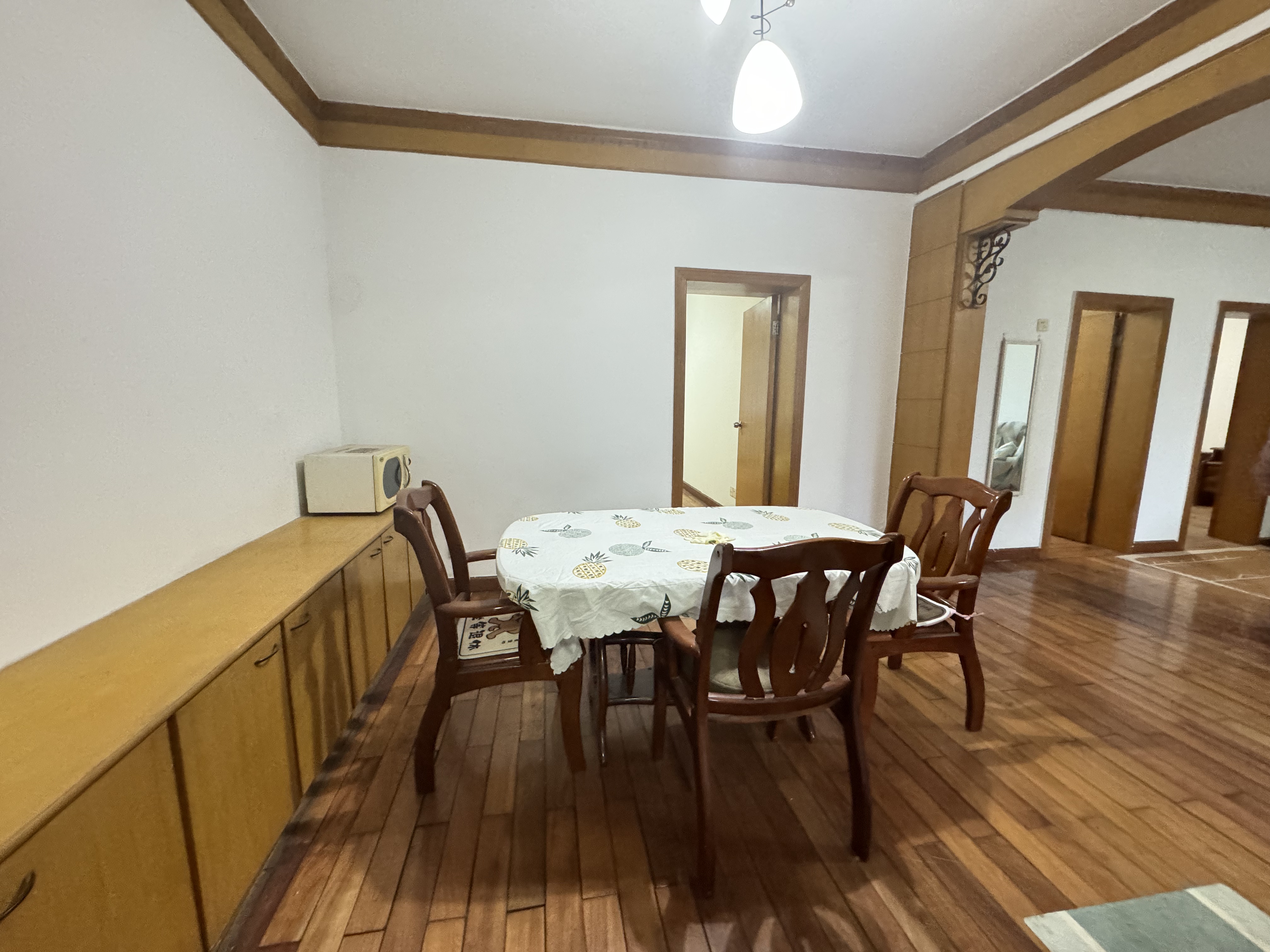 中医院家属区 3室2厅1卫 1200.0元/月 中医院家属区 3室2厅1卫 1200.0元/月室内图