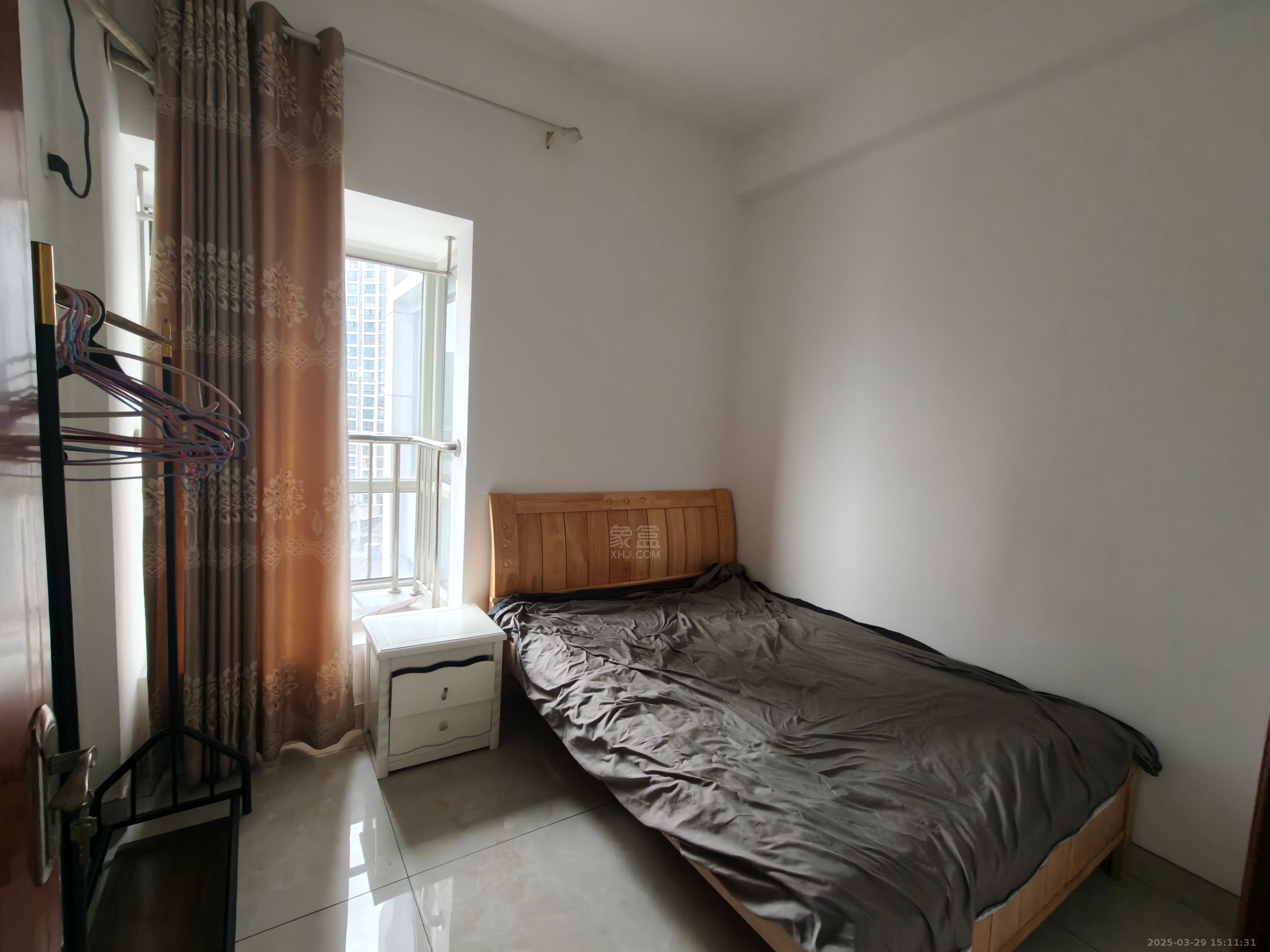 庐山一号 2室1厅1卫 1500.0元/月 庐山一号 2室1厅1卫 1500.0元/月室内图