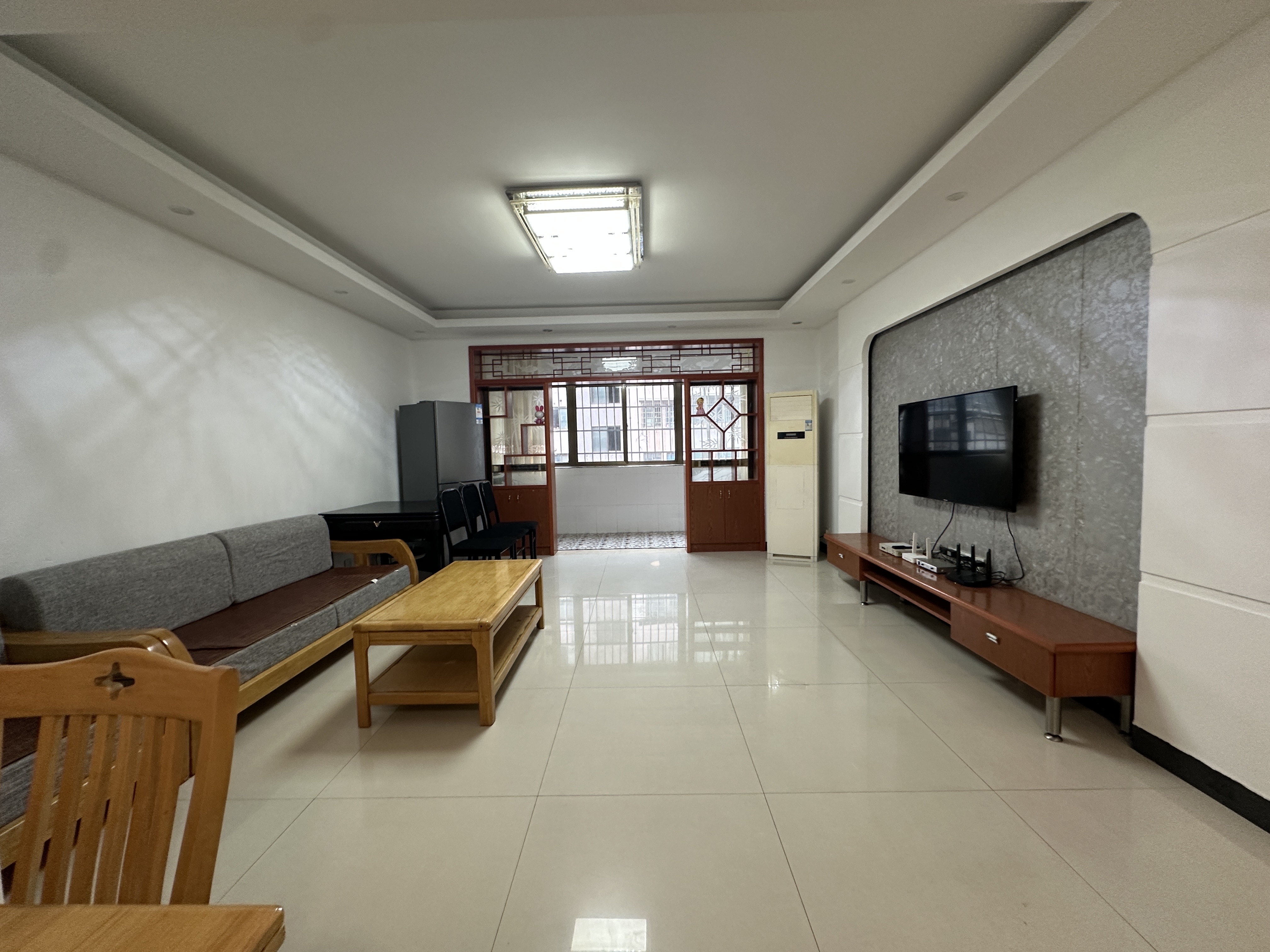旺佳园  3室2厅2卫   2600.00元/月户型图