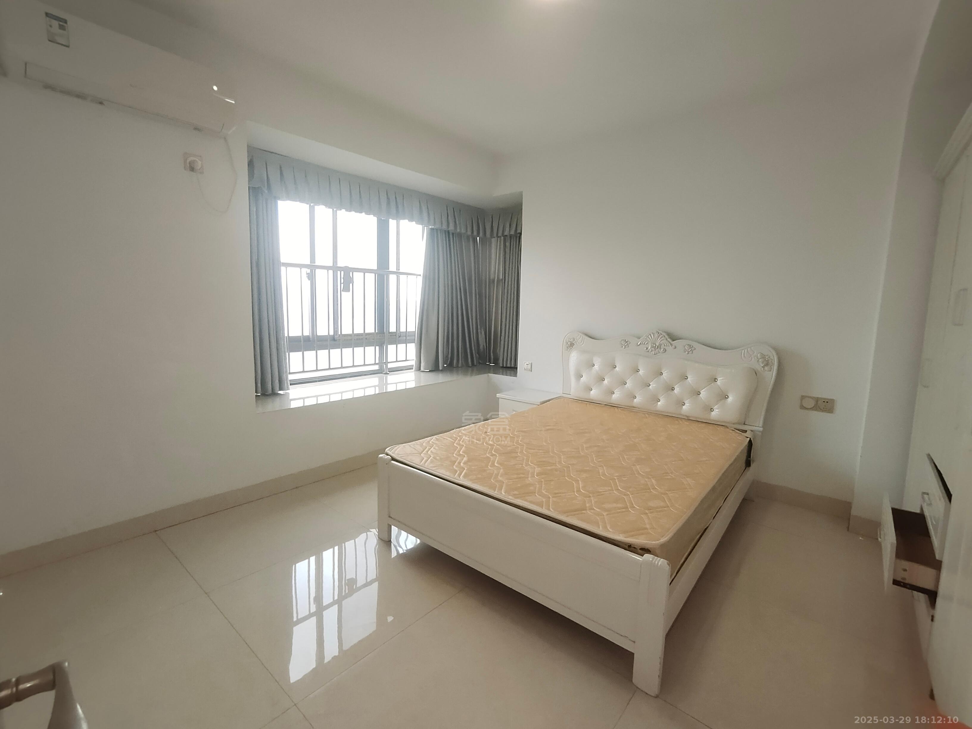 文化园三期  2室2厅1卫    1400.0元/月 文化园三期  2室2厅1卫    1400.0元/月室内图