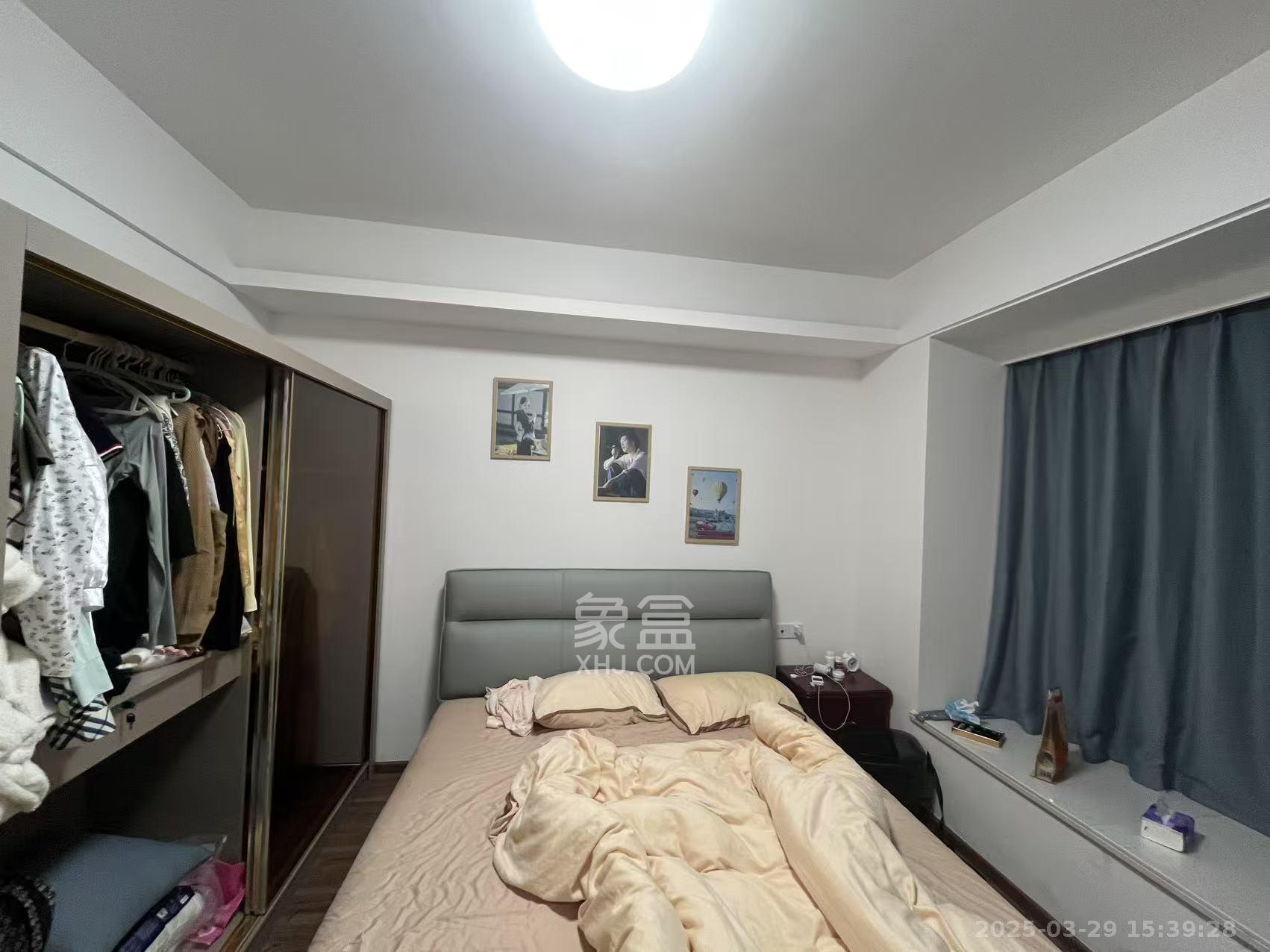金茂建发观悦  4室2厅2卫   4500.00元/月