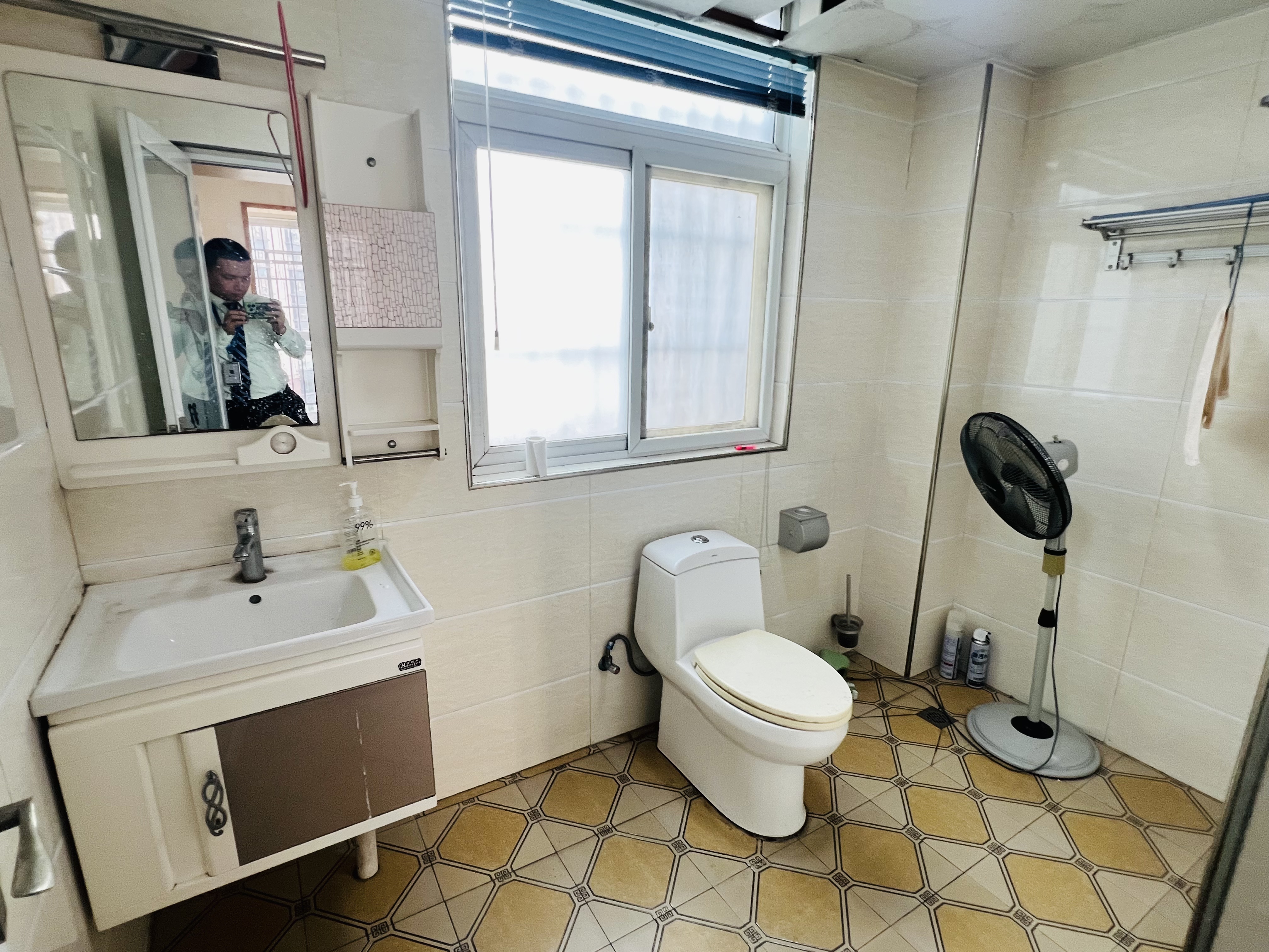 学府花园(文苑瑞景) 3室2厅2卫 1500.0元/月 学府花园(文苑瑞景) 3室2厅2卫 1500.0元/月室内图